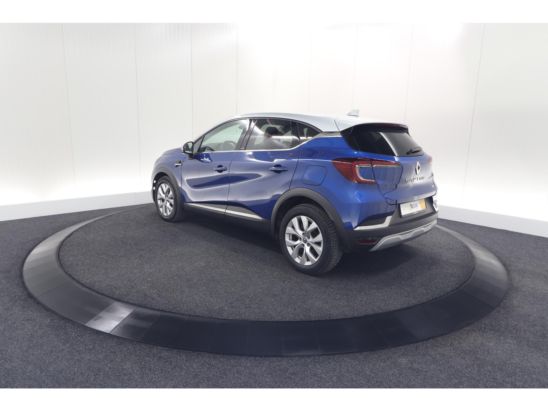 Renault Captur 1.6 E-Tech Plug-in Hybrid 160 Intens | Camera | 9.3 Inch Groot Scherm | Apple Carplay | Parkeersensoren