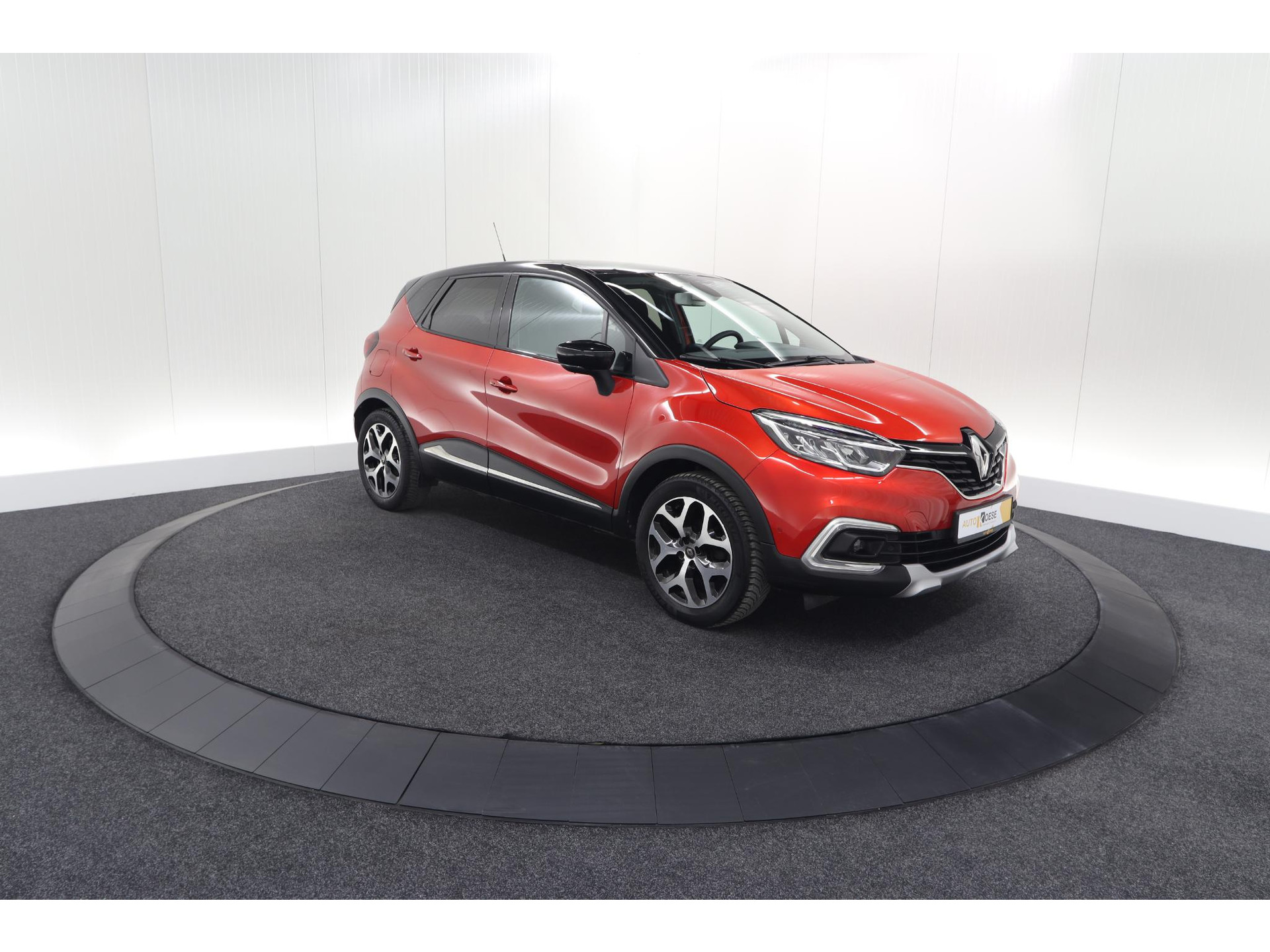 Renault Captur TCe 90 Intens | Trekhaak | Camera | Dodehoekdetectie | Navigatie