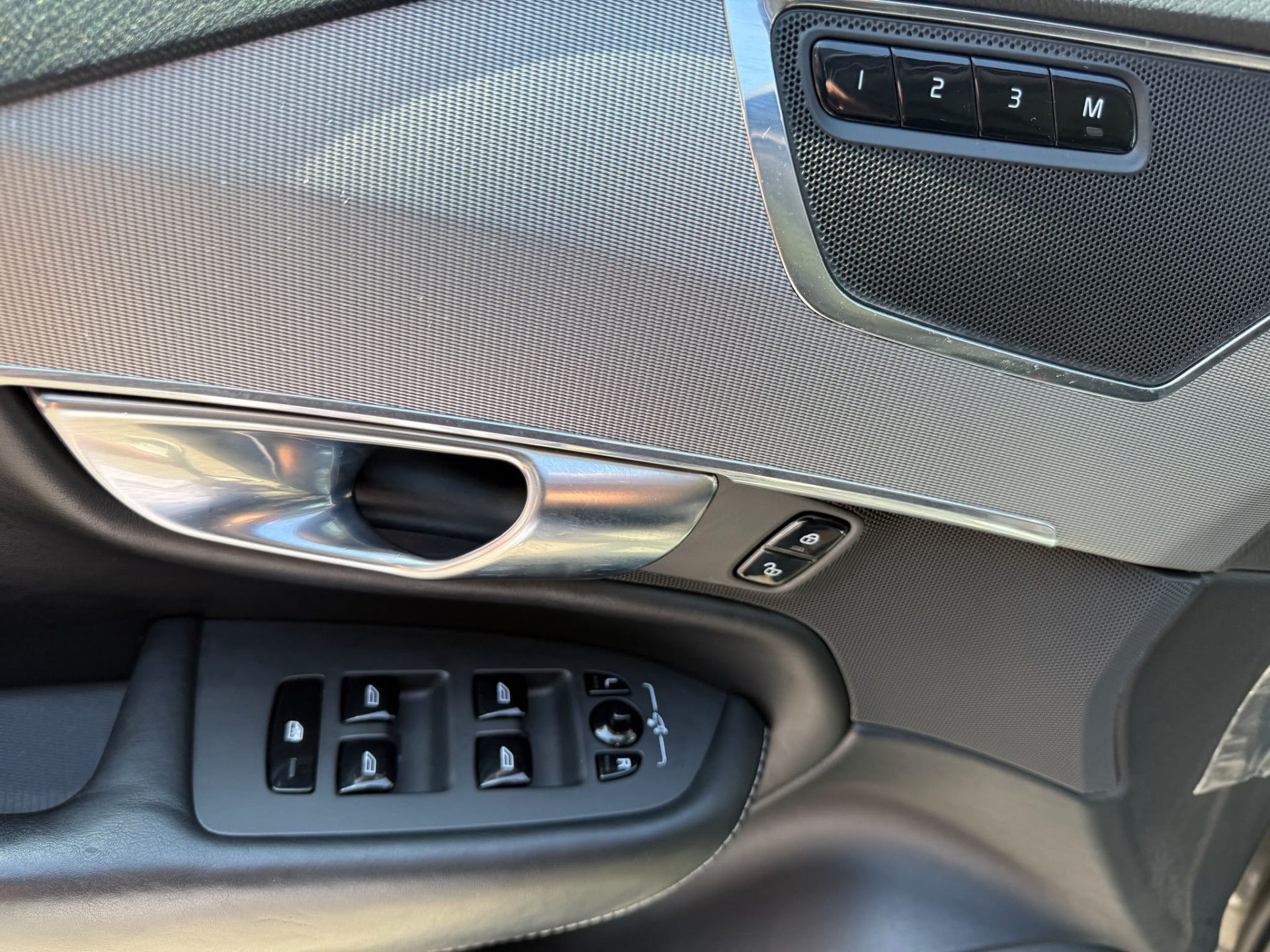 Volvo XC90 2.0 T8 Twin Engine AWD Inscription |3/6/12MND GARANTIE| NIEUWE APK |  7 PERS |  PANO DAK | LEDER | PANO DAK | CRUISE |
