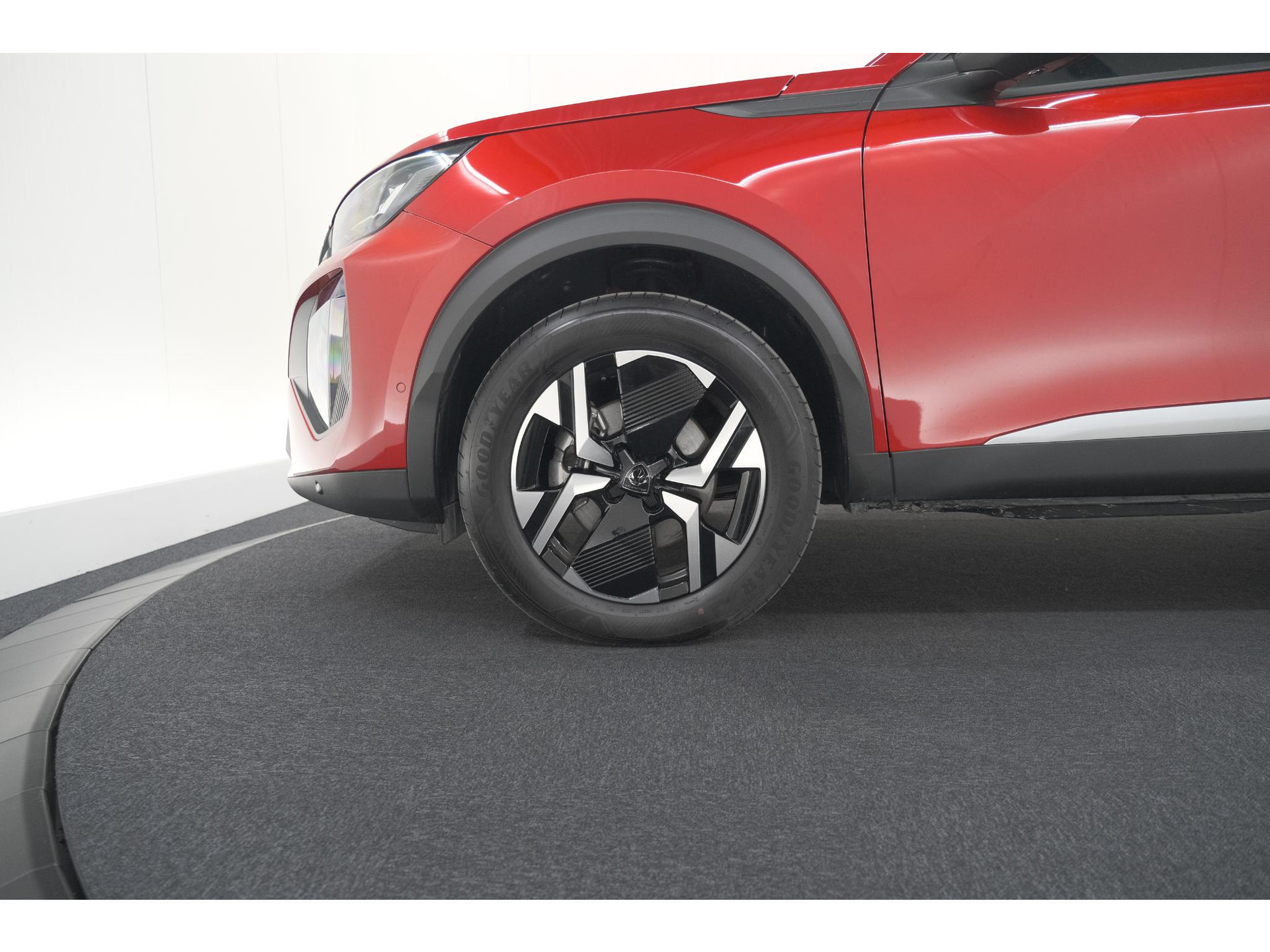 Peugeot 2008 Hybrid 145 e-DCS Allure | 360 Camera | Adaptieve Cruise Control | Navigatie | Dodehoekdetectie