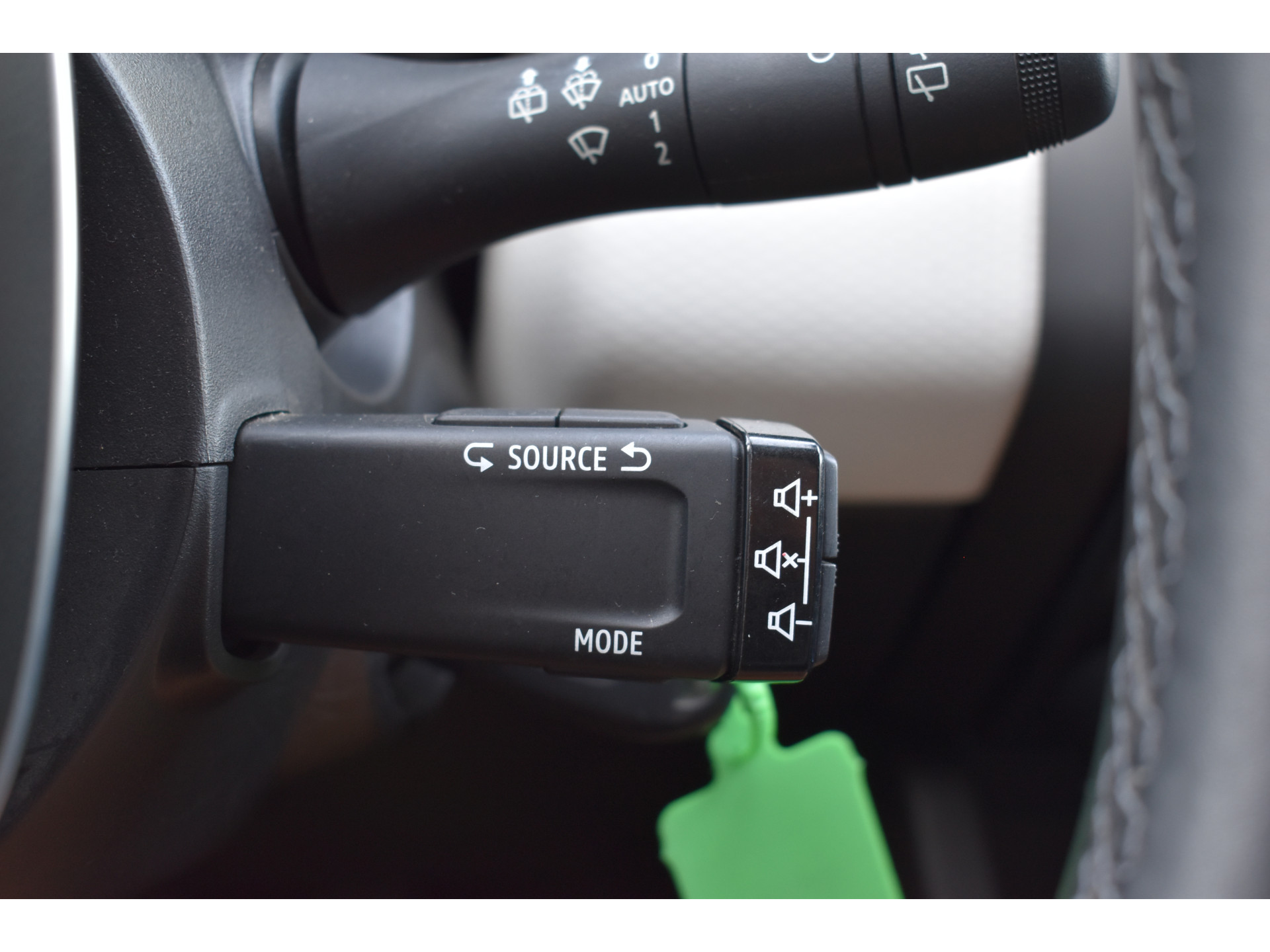 Renault Clio 1.6 E-Tech Hybrid 145 Evolution Hybride Automaat  Navigatie