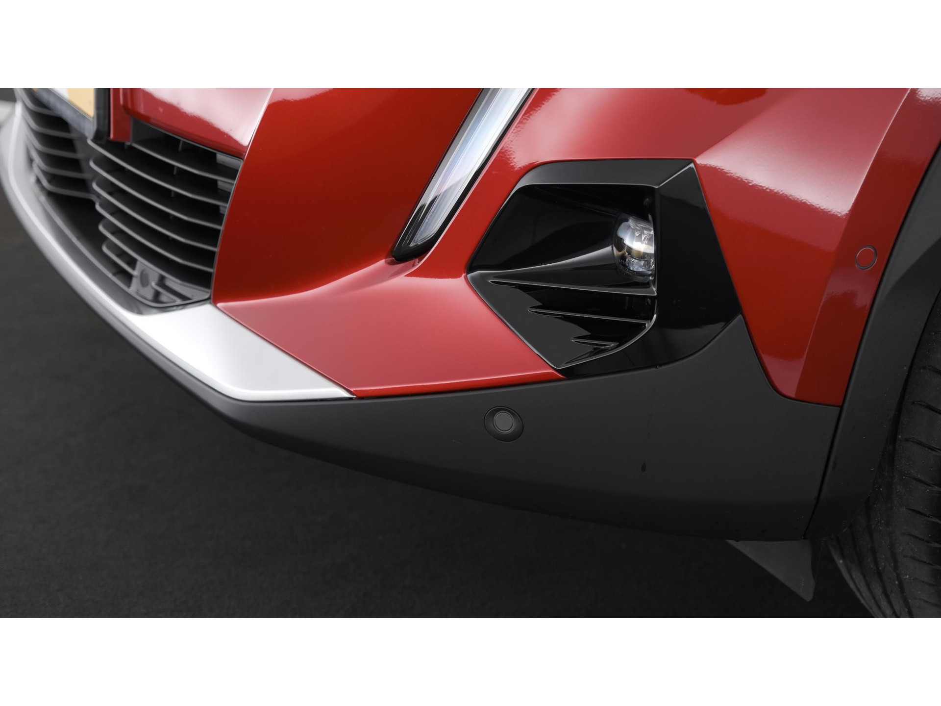 Peugeot 2008 PureTech 130 GT | Camera | Dodehoekdetectie | Navigatie | Parkeersensoren | Stoelverwarming