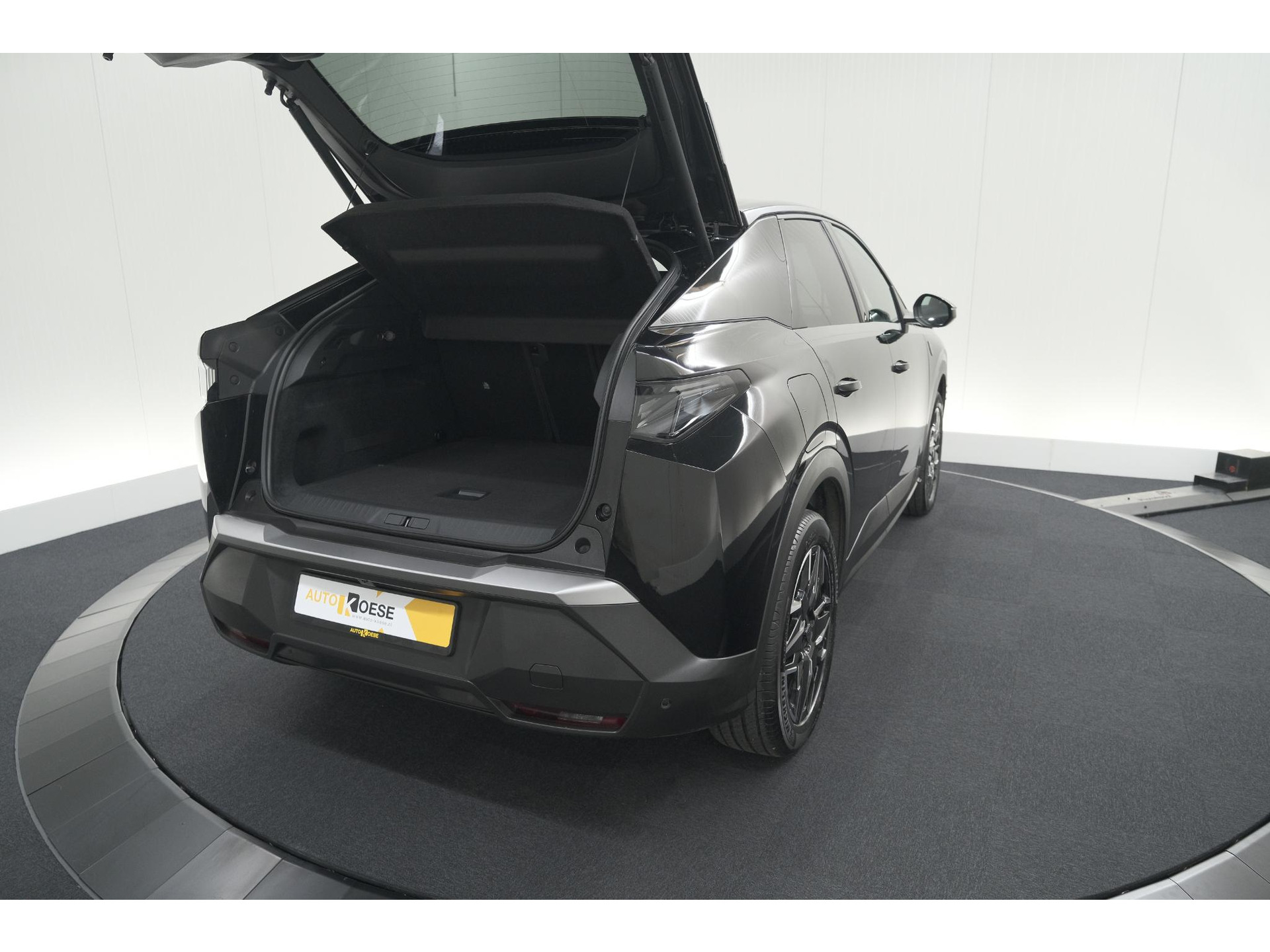 Peugeot 3008 1.2 Hybrid 145 GT | Adaptieve Cruise Control | Camera | Elektrische Kofferklep | Apple Carplay