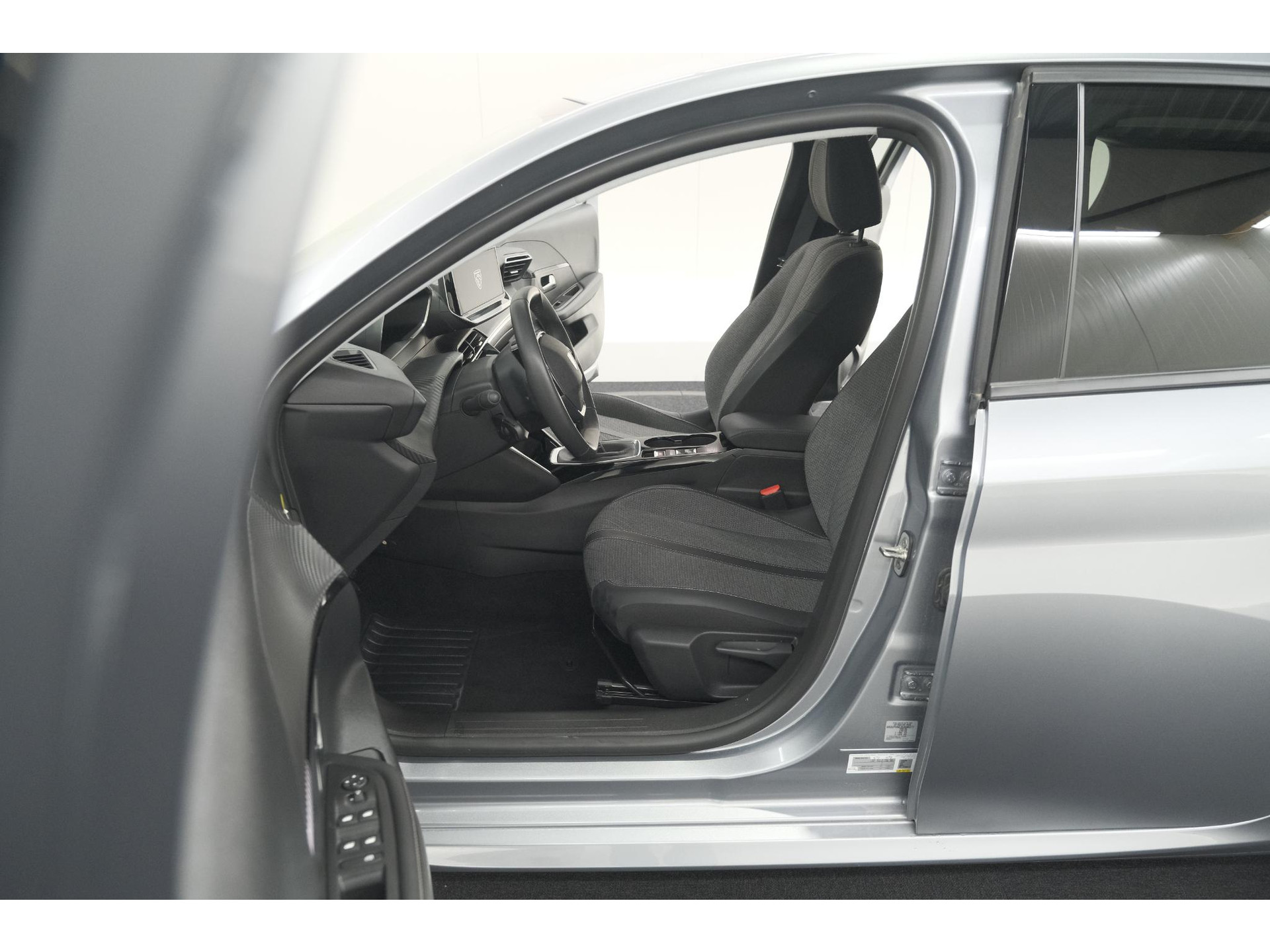 Peugeot 208 PureTech 100 Allure | Apple Carplay | Parkeersensoren | Climate Control