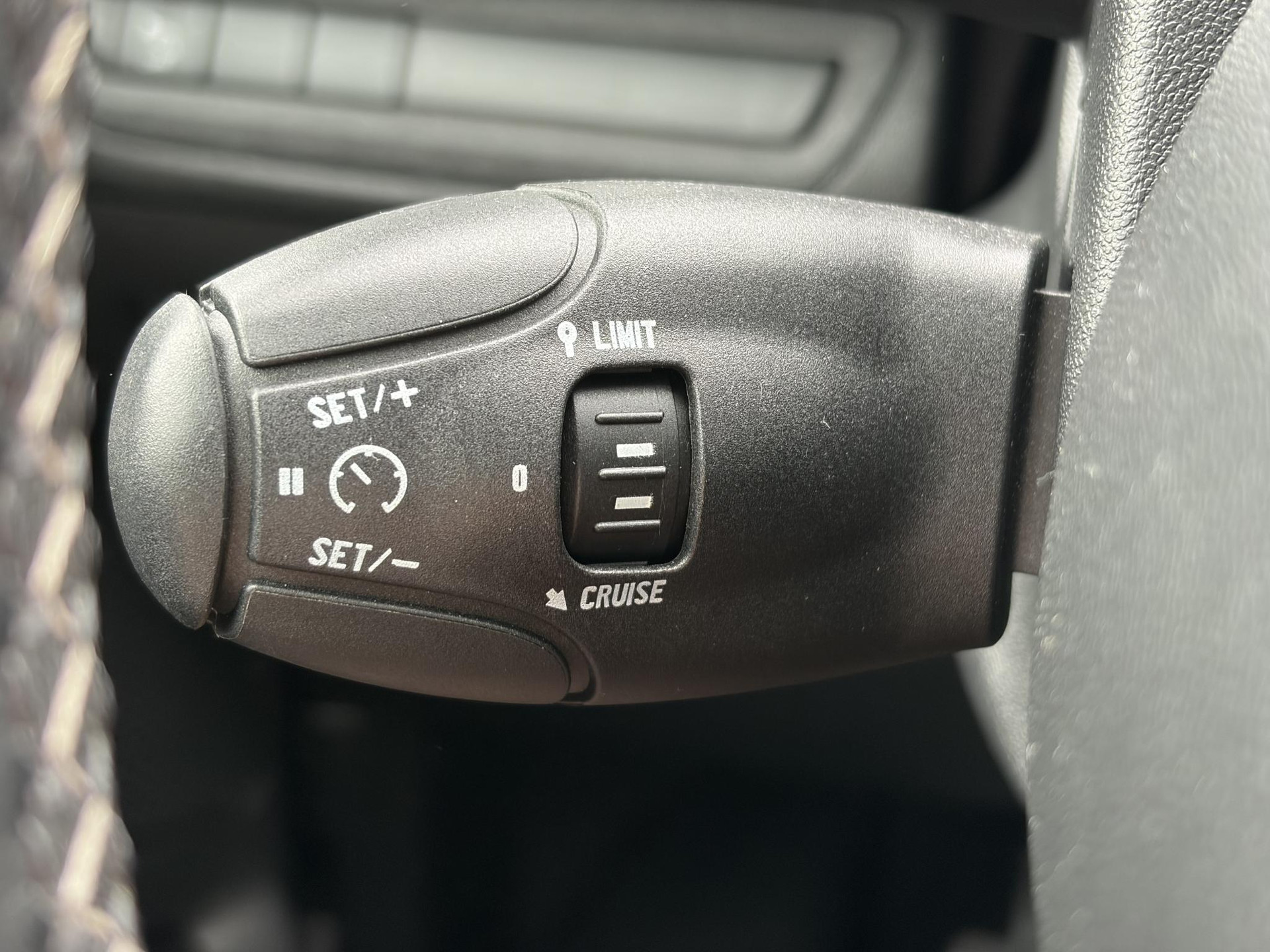 Peugeot 208 1.2 PureTech Blue Lease Executive ✓Dealer Onderhouden✓2e Eigenaar✓Navi✓Carplay✓Clima✓Cruise✓Pdc✓5 Deurs✓16'' Lm velgen✓N.A.P✓Apk tot 09-2027