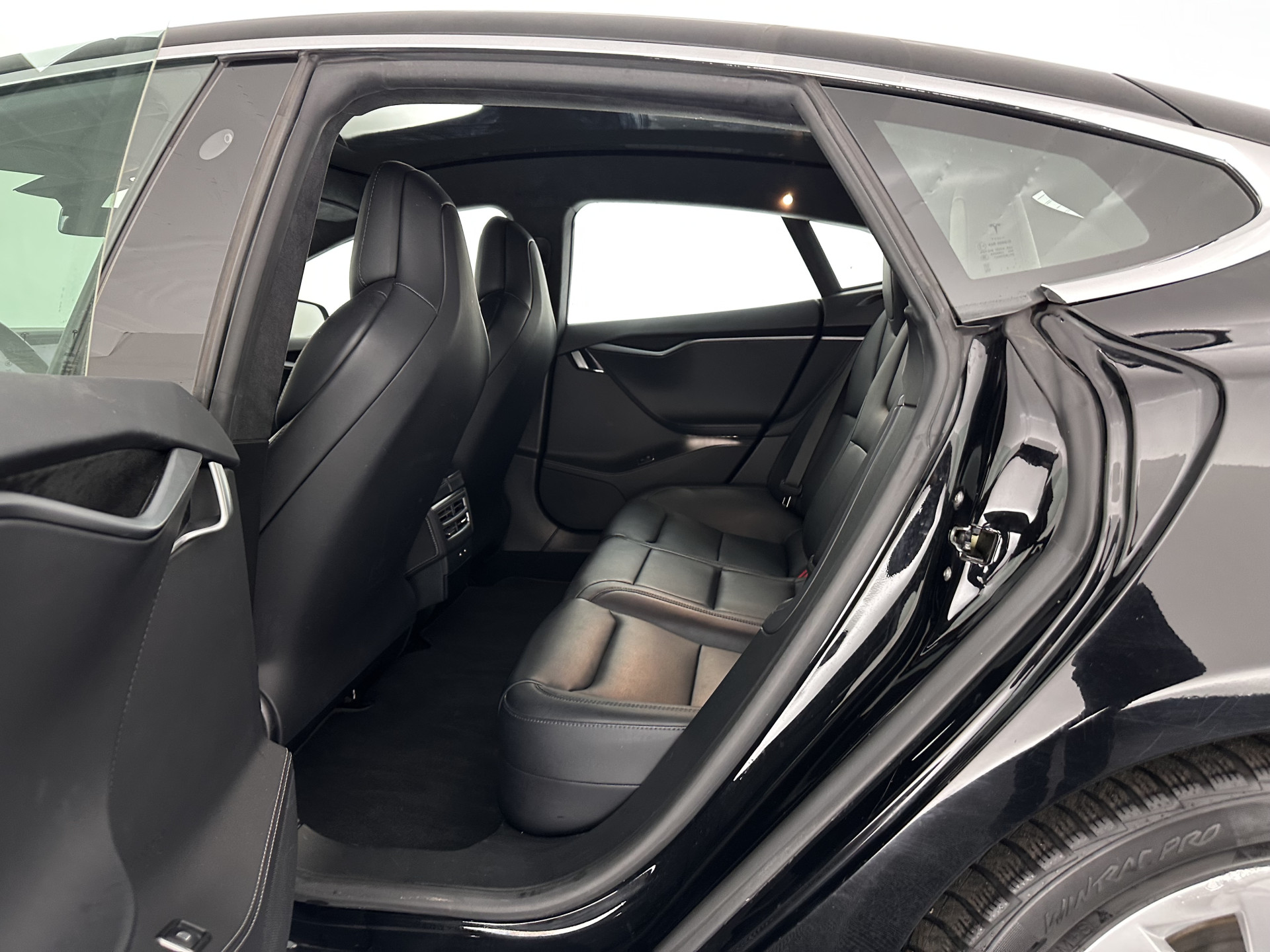 Tesla Model S 75D Base AWD [ 3-Fase-17kW ] {SOH-85%} (INCL-BTW) Aut. *PANO-WINDOW | LEATHER | AIR-SUSPENION | FULL-LED | NAVI-FULLMAP | KEYLESS | MEMORY-PACK | HEATED-COMFORTSEATS | DIGI-COCKPIT | CARBON-INLAY | AUTO-PILOT | 19"ALU*