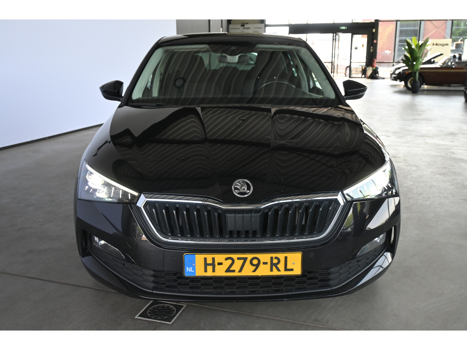 ŠKODA Scala 1.0 TSI Business Edition Clima Carplay Stoelverwarming Virtual Rijklaarprijs! Inruil Mogelijk!
