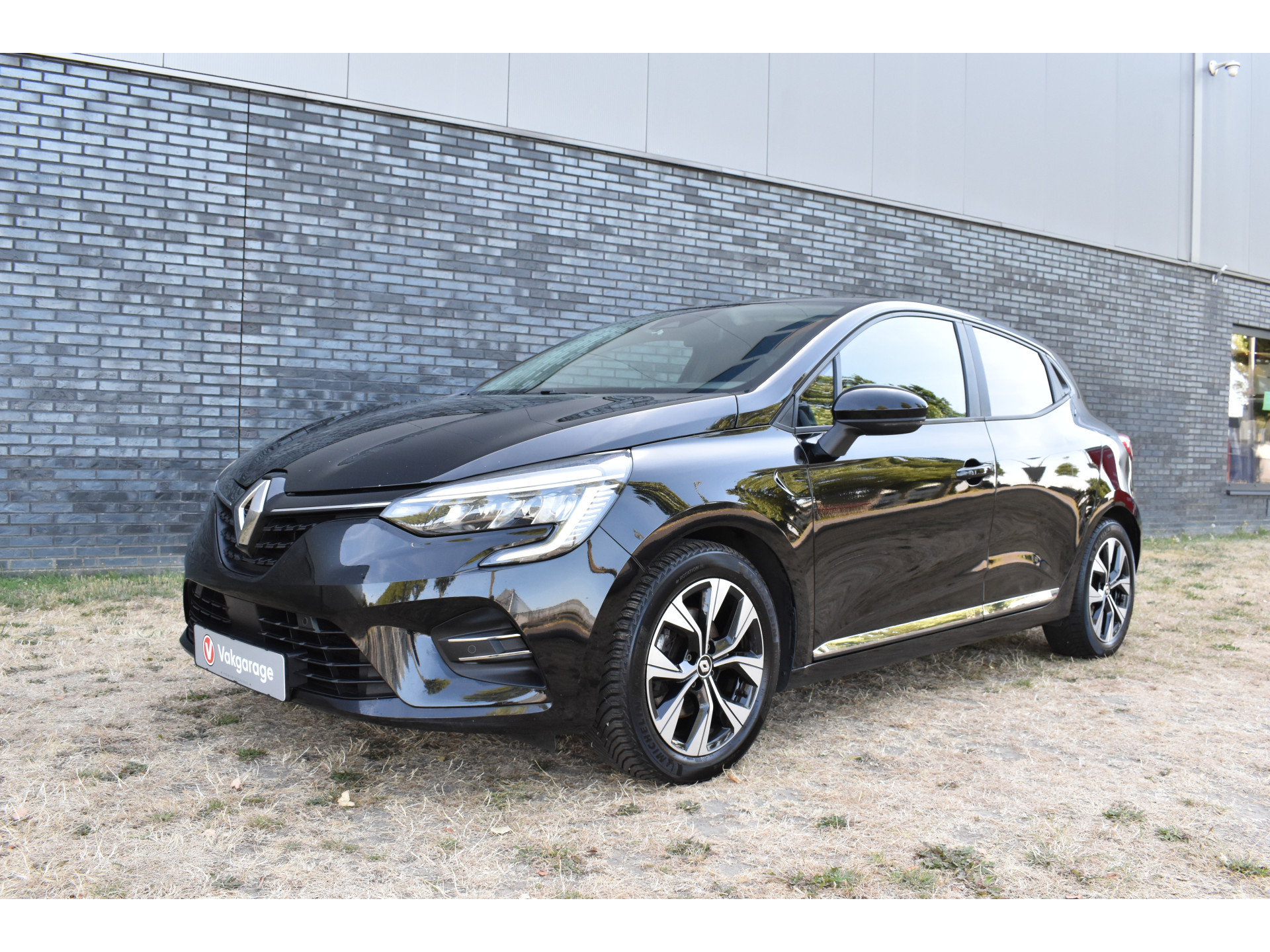 Renault Clio 1.6 E-Tech Hybrid 145 Evolution Hybride Automaat  Navigatie