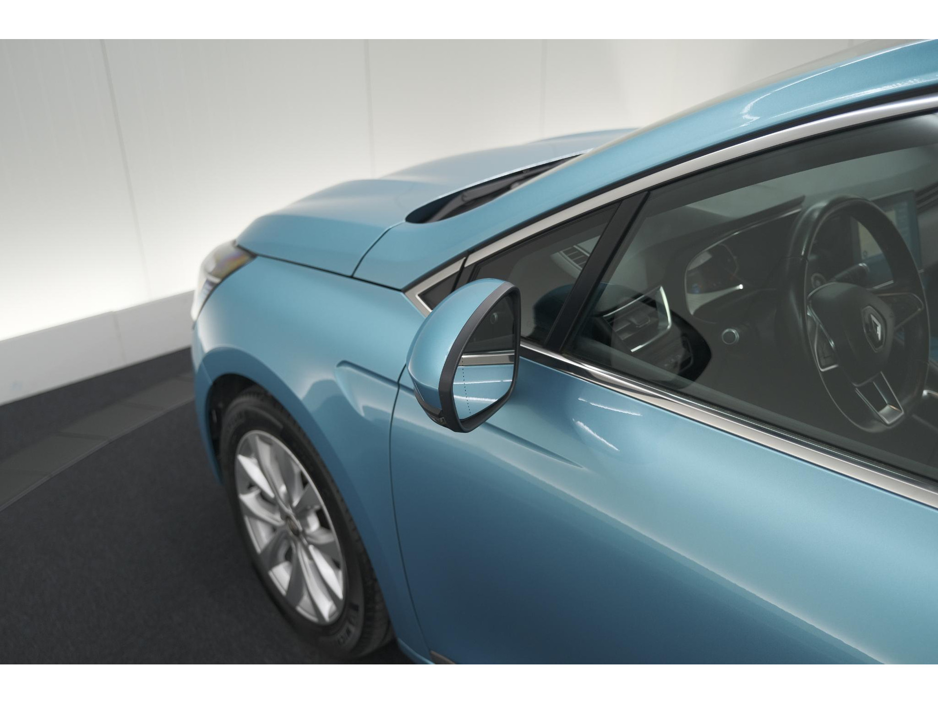 Renault Clio TCe 100 Intens | Navigatie | Apple Carplay | Parkeersensoren