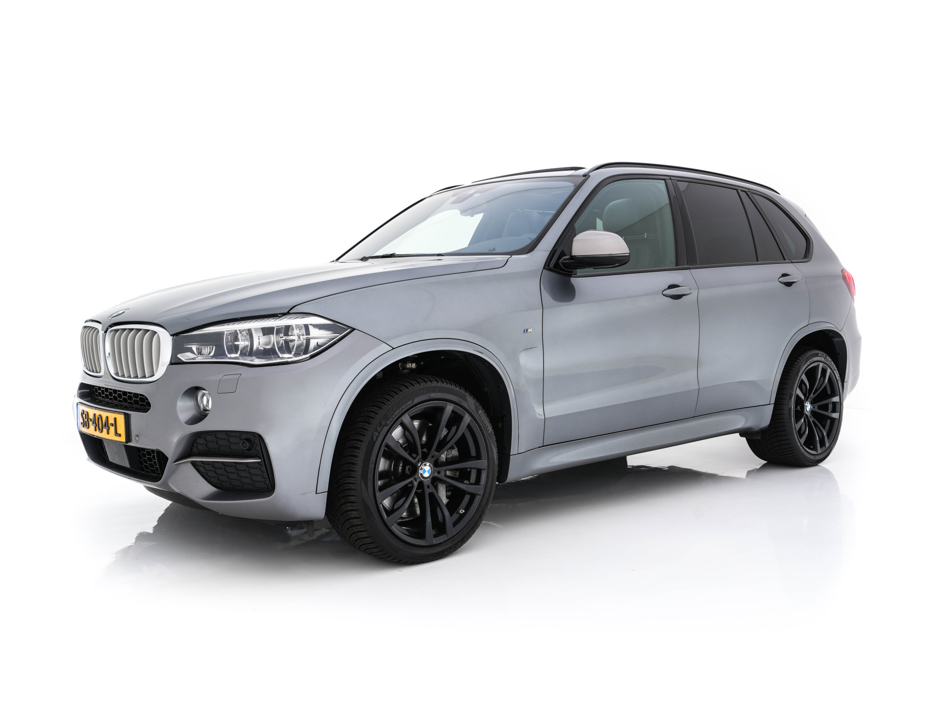 BMW X5 M50d M-Aerodinamica Aut. *PANO | HEAD-UP | LEATHER | ADAPTIVE-CRUISE | SOFT-CLOSE | BANG&OLUFSEN | TOP-VIEW | BLINDSPOT | NIGHT-VISION | MEMORY-PACK | DIGI-COCKPIT | HEATED-COMFORTSEATS | NAVI-FULLMAP |