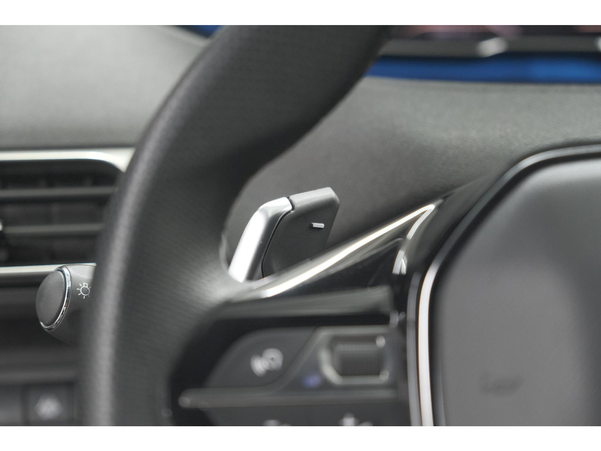 Peugeot 3008 PureTech 130 EAT8 GT Black Pack | Camera | Adaptieve Cruise Control | Elektronische Kofferklep | Apple Carplay