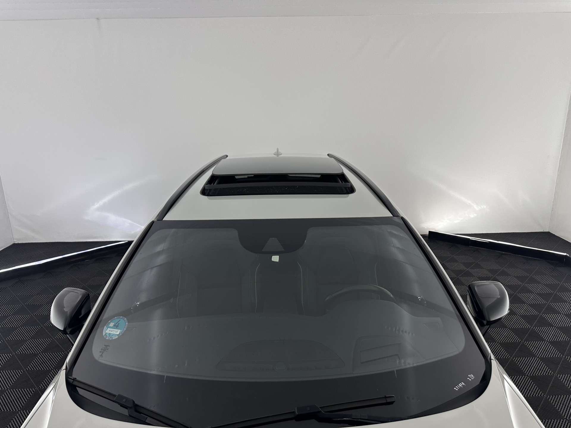 Volvo V60 2.0 T6 Recharge AWD R-Design (Plug-in) (INCL.BTW) Aut. *PANO | HEAD-UP | LEATHER-FABRIC | FULL-LED | MEMORY-PACK | HARMAN/KARDON | DIGI-COCKPIT | HEATED-SPORTSEATS | KEYLESS | DAB+ | NAVI-FULLMAP | PDC | CRUISE | TOWBAR | 19''ALU*