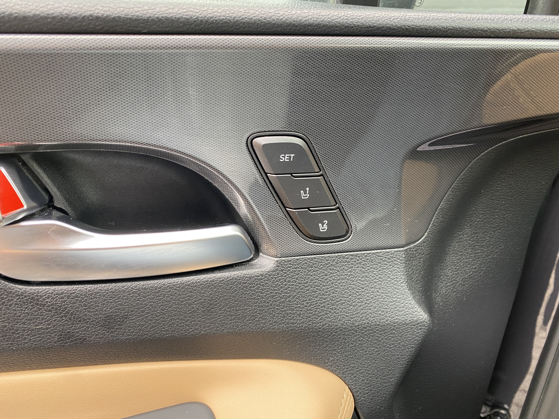 Hyundai Santa Fe 1.6 T-GDI HEV 230 pk Premium AUT. | dealer onderh. | leder inter. | 360 camera | trekhaak | memory | stoel-/stuurvw.
