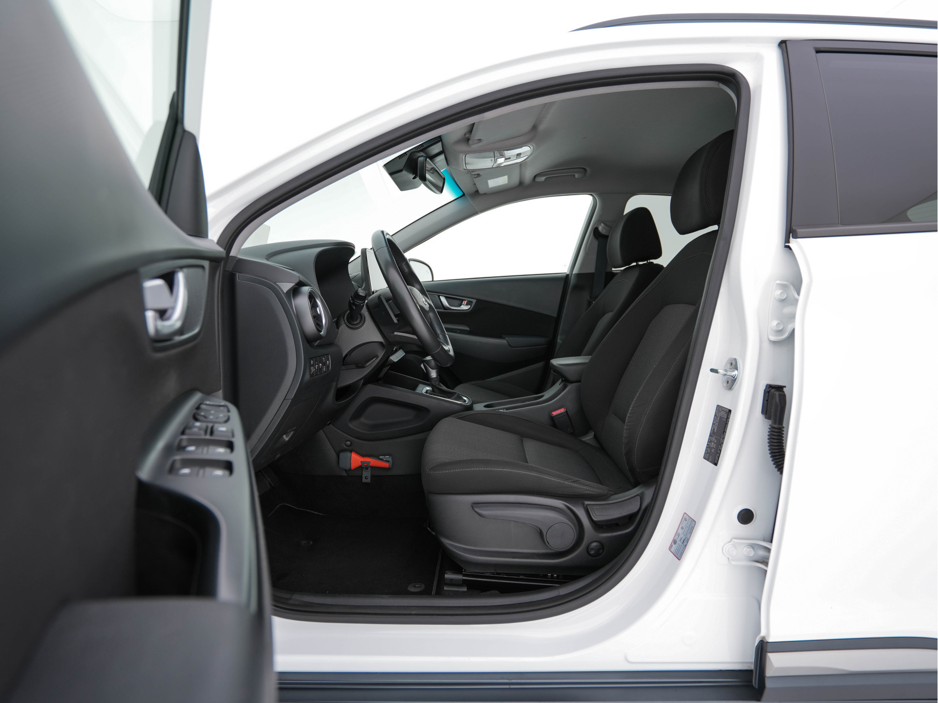 Hyundai Kona 1.6 GDI HEV Fashion (INCL-BTW) Aut. *NAVI-FULLMAP | DIGI-COCKPIT | FULL-LED | KEYLESS | CAMERA | HEAD-UP | SHIFT-PADDLES | DAB | COMFORT-SEATS | PRIVACY-GLASS | TOWBAR | 16 "ALU*