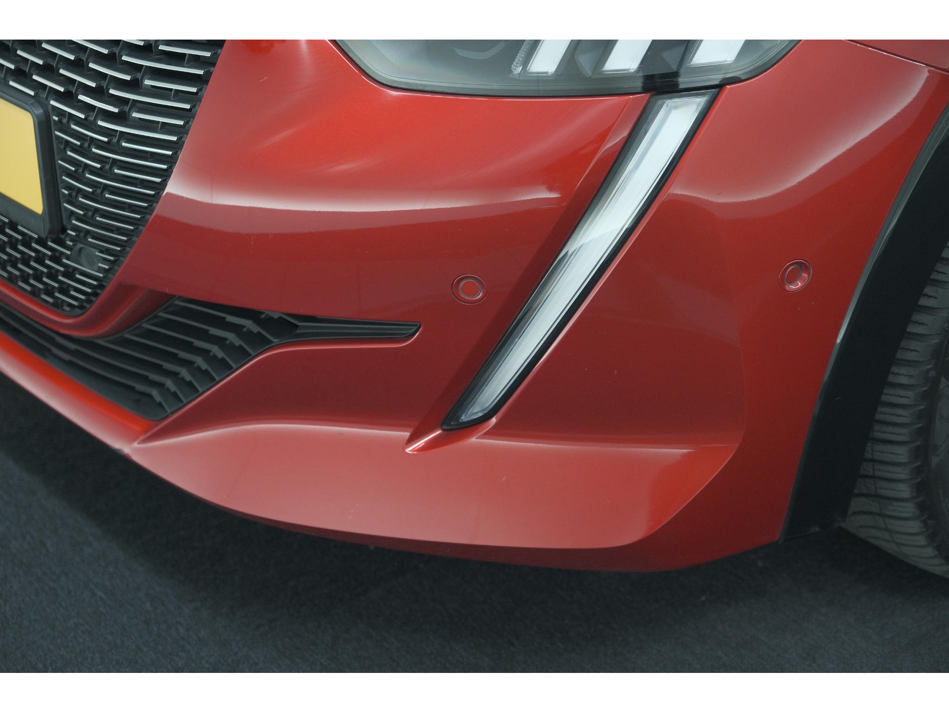 Peugeot 208 PureTech 130 EAT8 GT | Panoramadak | Camera | Apple Carplay | Stoelverwarming