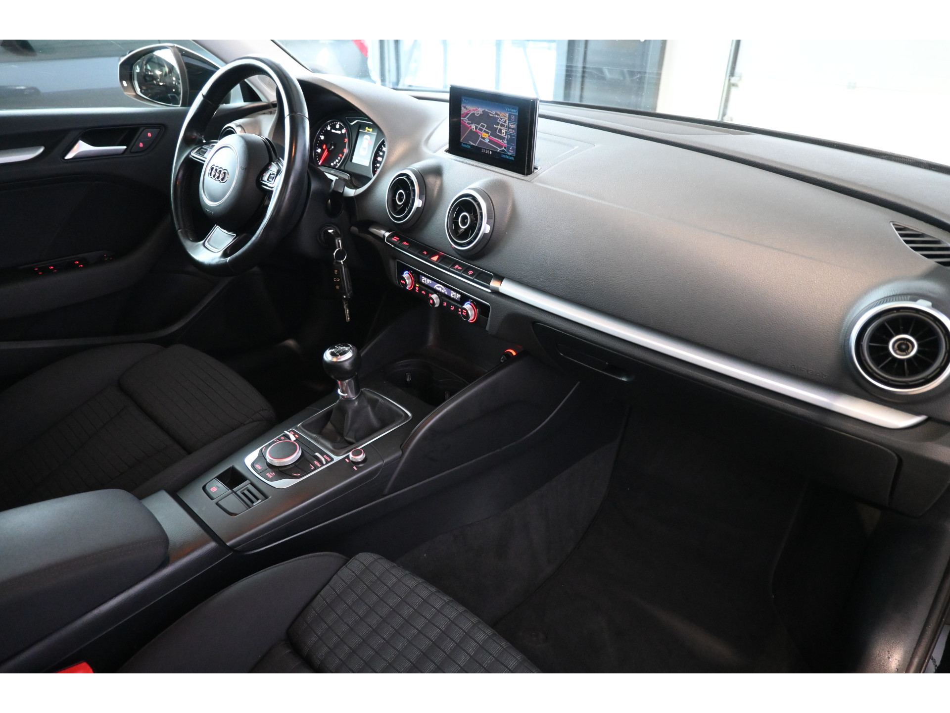 Audi A3 Limousine 1.4 TFSI CoD Ambition Pro Line Plus Clima Navigatie Cruise Control Inruil Mogelijk!