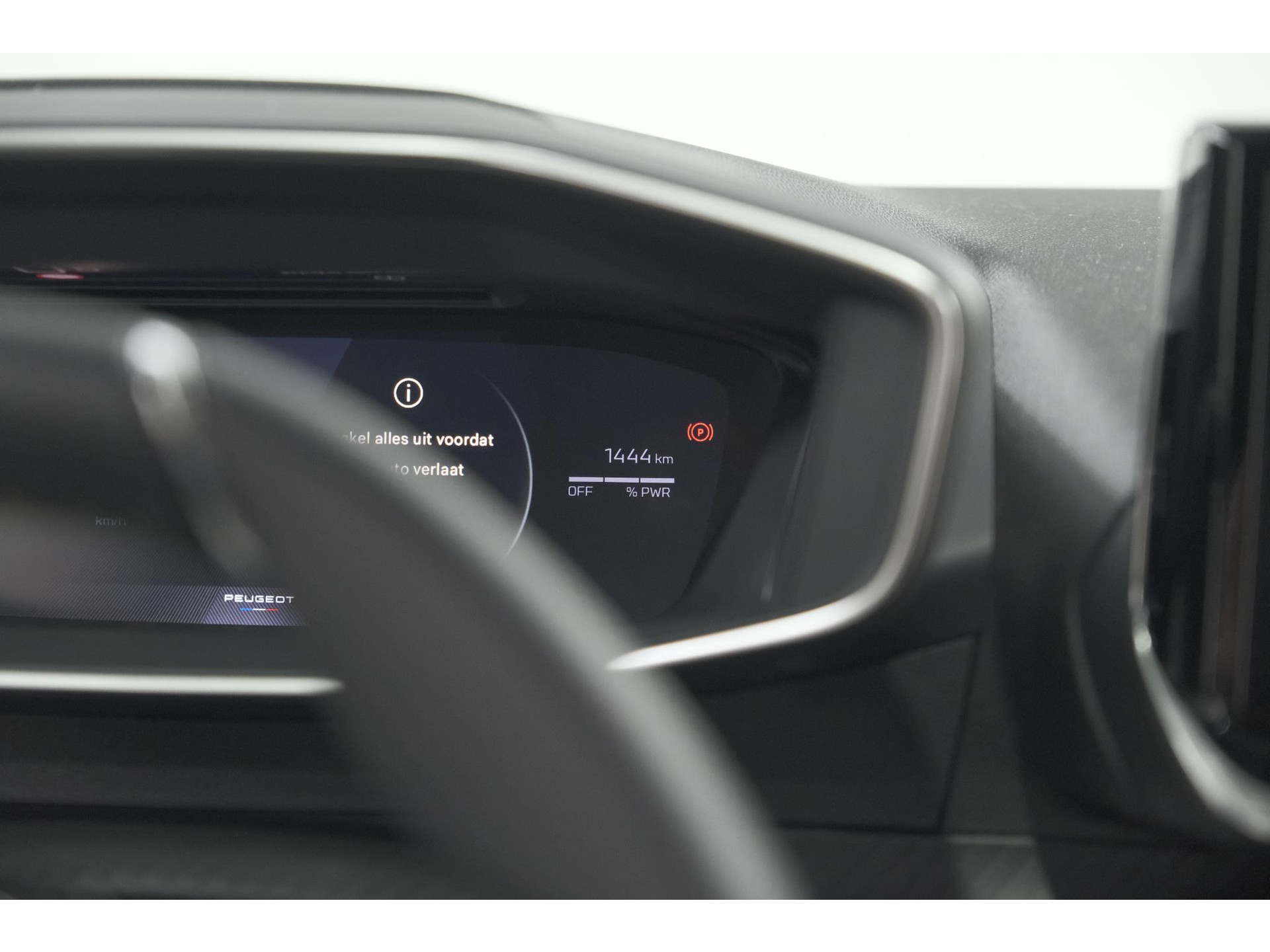 Peugeot e-2008 EV GT Avantage 54 kWh | 360 Camera | Massage Functie | Dodehoekdetectie | Stoelverwarming