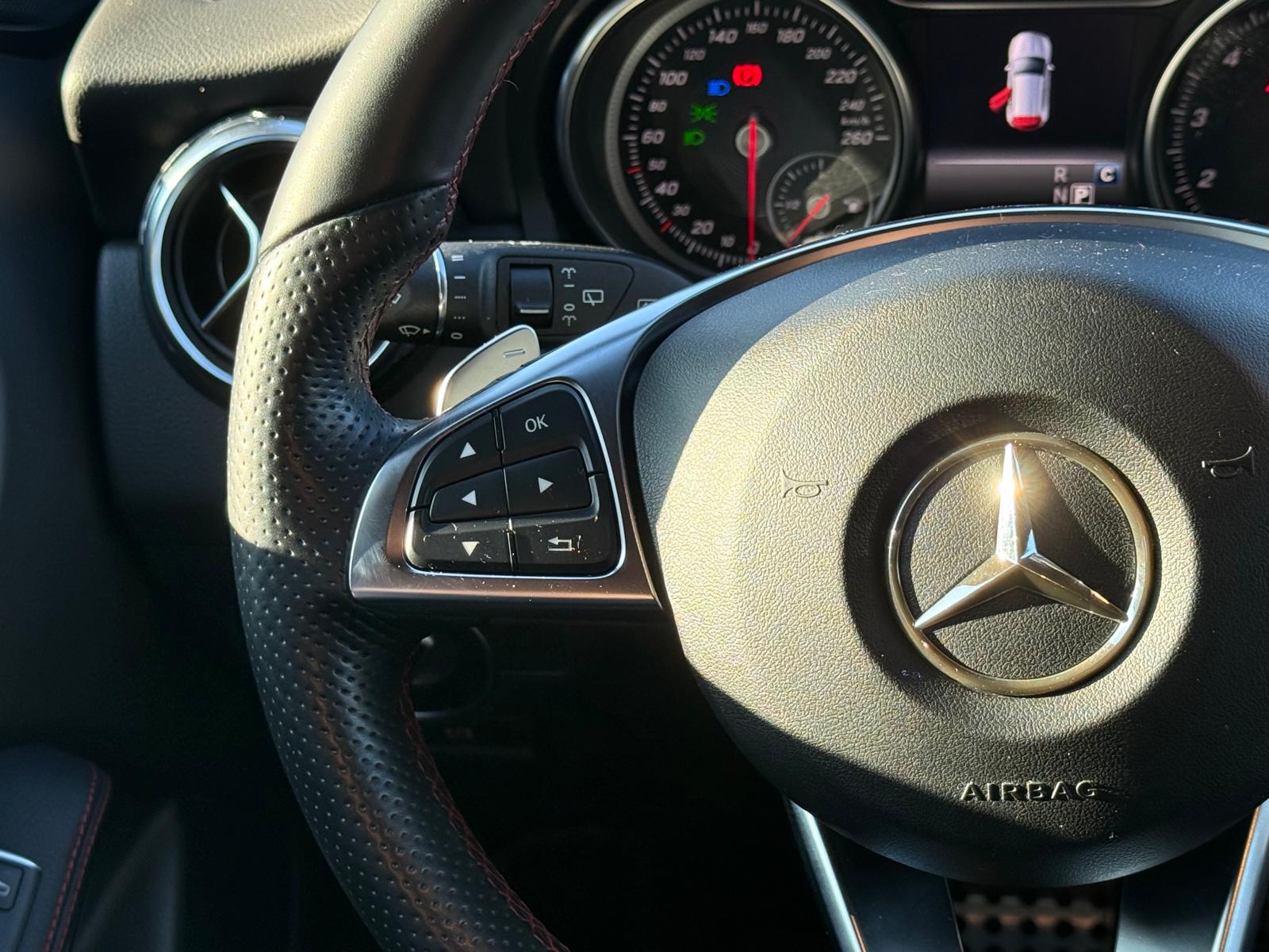 Mercedes-Benz GLA-klasse 180 Business Solution AMG | 2E EIGENAAR | 3/6/12MND GARANTIE | LED | CARPLAY | CRUISE | AUTOMAAT | STOELVERWARMING |