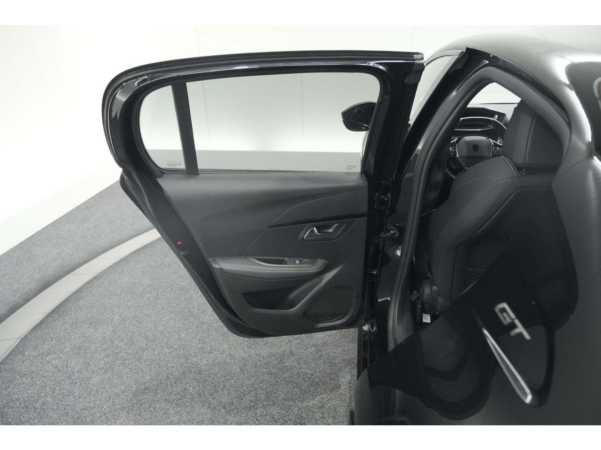 Peugeot 208 PureTech 100 GT | Camera | Navigatie | Apple Carplay | Parkeersensoren