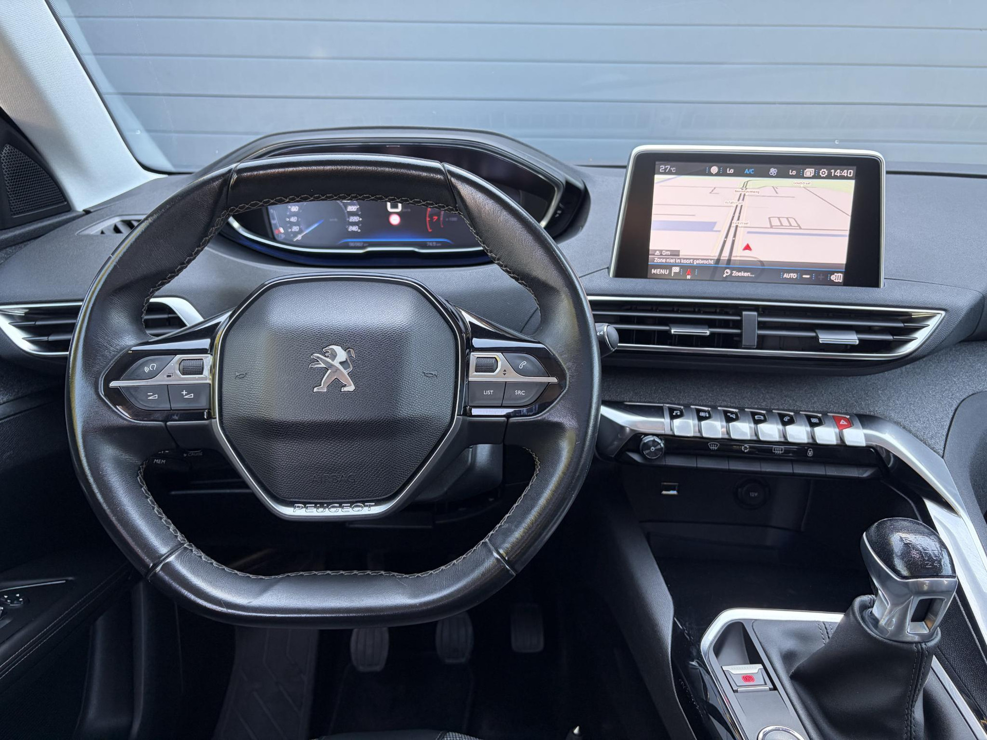 Peugeot 3008 1.2 PureTech Allure Distributieriem vv in 2025 l Pano l 360° Camera l Carplay l Dealer Onderhouden l Navi l Halfleder l Pdc l Keyless l 131pk l 6 Bak l Apk tot 12-2026