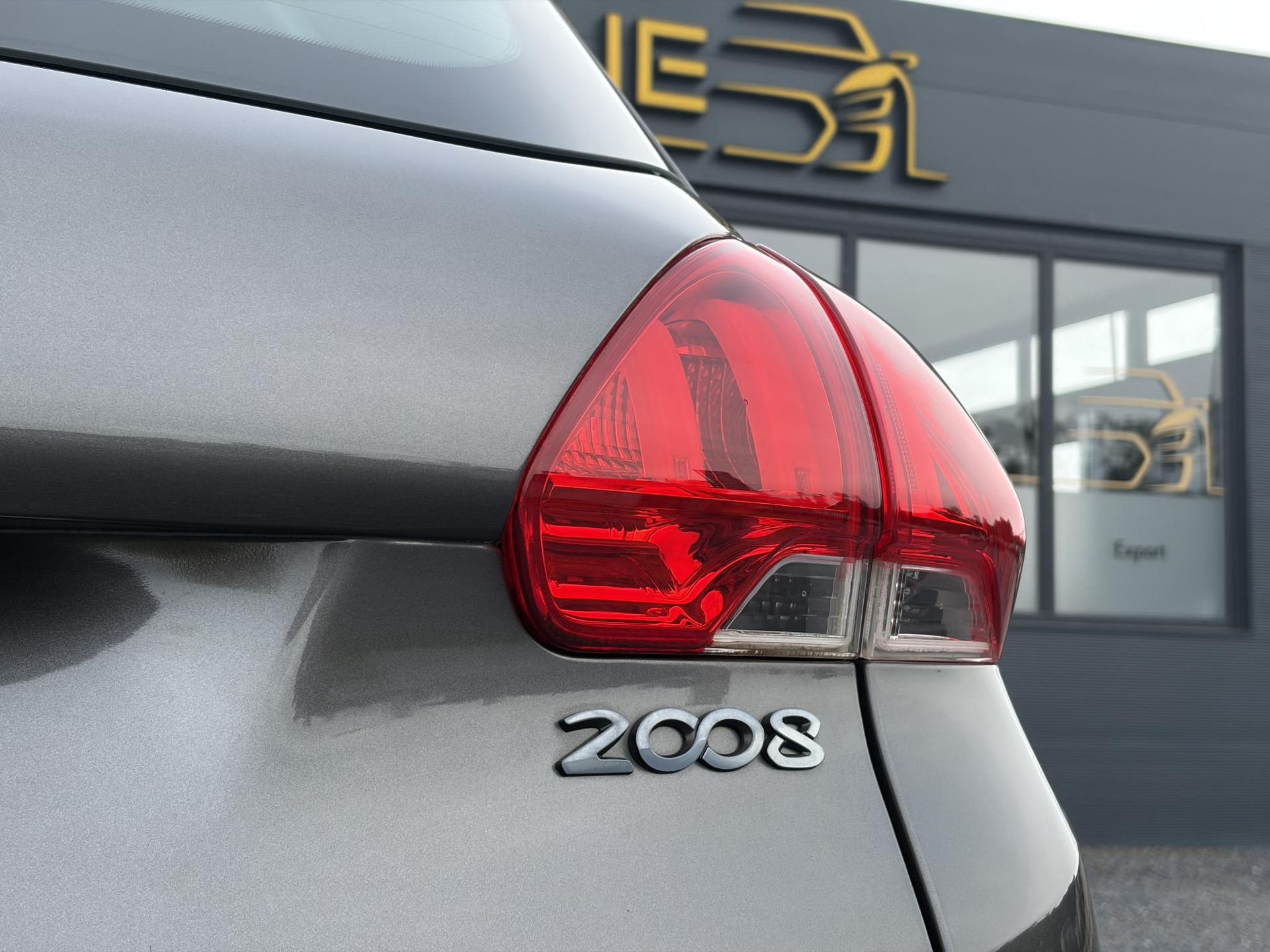 Peugeot 2008 1.2 PureTech Blue Lion 2e Eigenaar,Navi,Trekhaak,Airco,Cruise,Pdc,N.A.P,Weinig km,Zeer Zuinig,Apk tot 03-2027