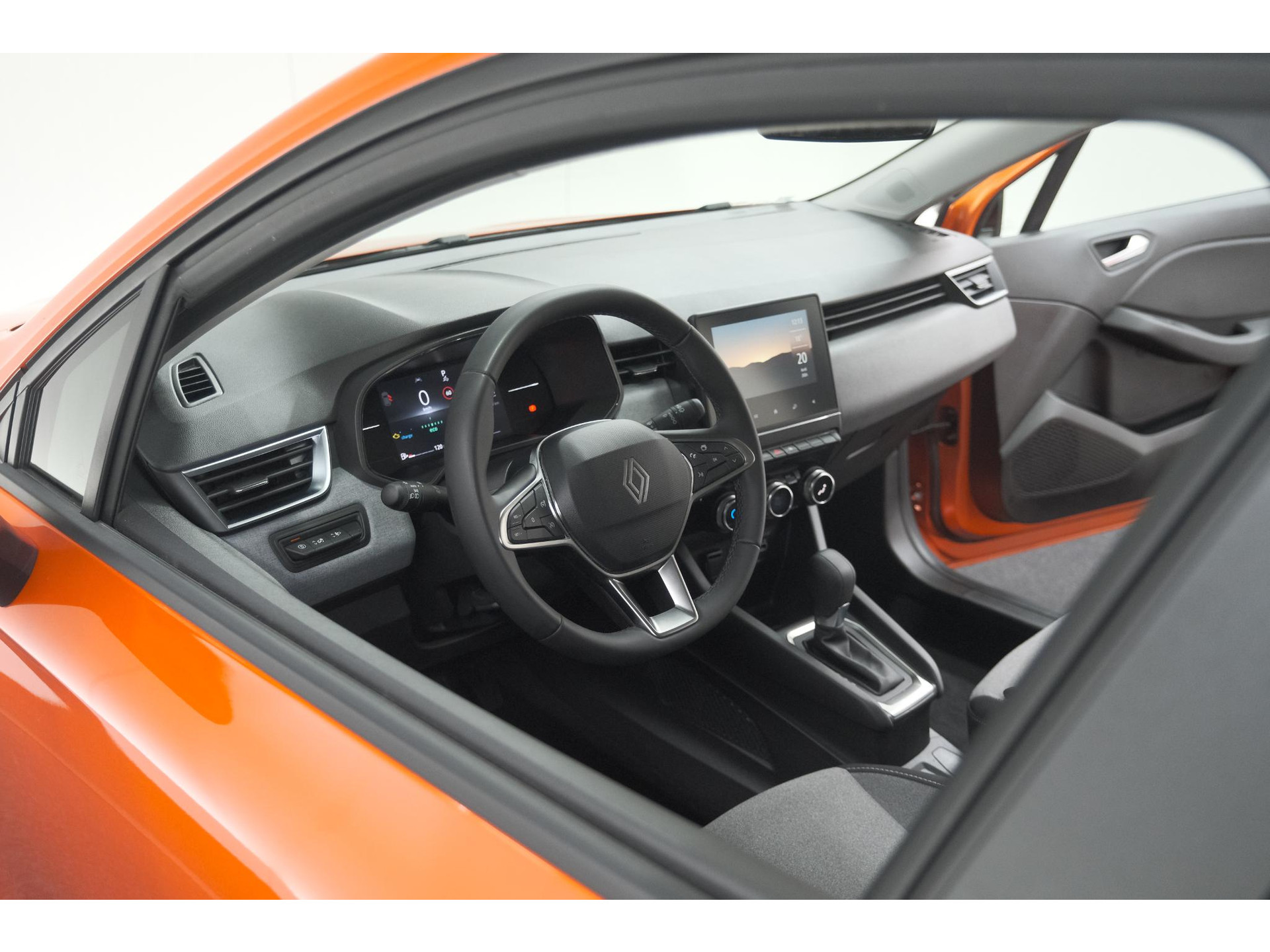Renault Clio 1.6 E-Tech Full Hybrid 145 Evolution Holland Edition | Apple Carplay | Parkeersensoren | LED | Cruise Control