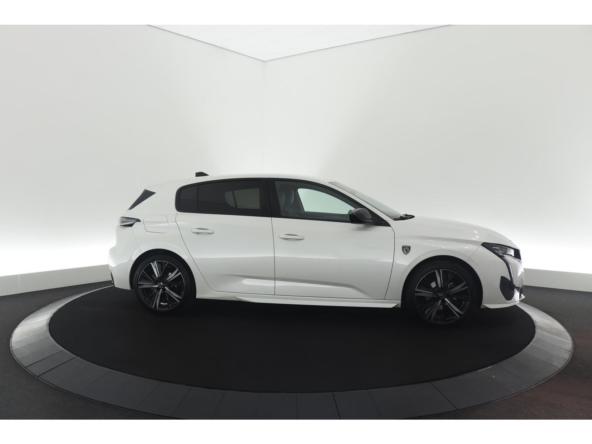 Peugeot 308 PureTech 130 GT Pack Business | Camera | Dodehoekdetectie | Apple Carplay
