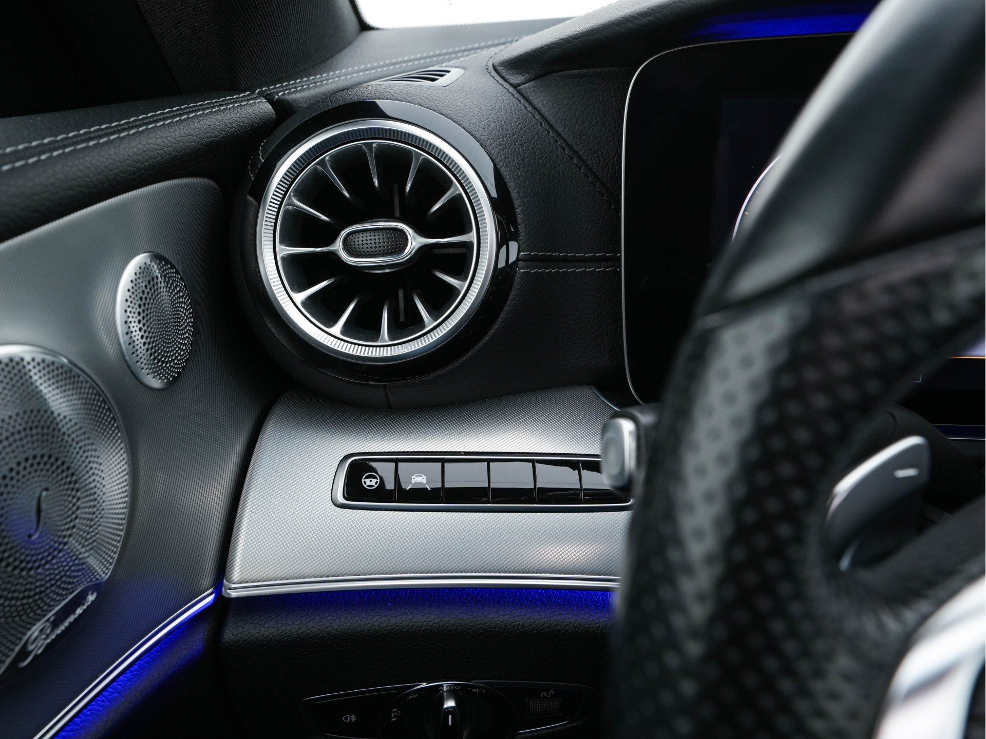 Mercedes-Benz E-klasse Coupé 400 AMG-Sportpack 4Motion Premium Plus Aut. *PANO | LEATHER | BURMESTER-AUDIO | WIDESCREEN-COCKPIT |  FULL-LED | NAVI-FULLMAP | CAMERA | SHIFT-PADDLES | CRUISE | AMBIENT-LIGHT | SPORT-SEATS | 19"ALU*