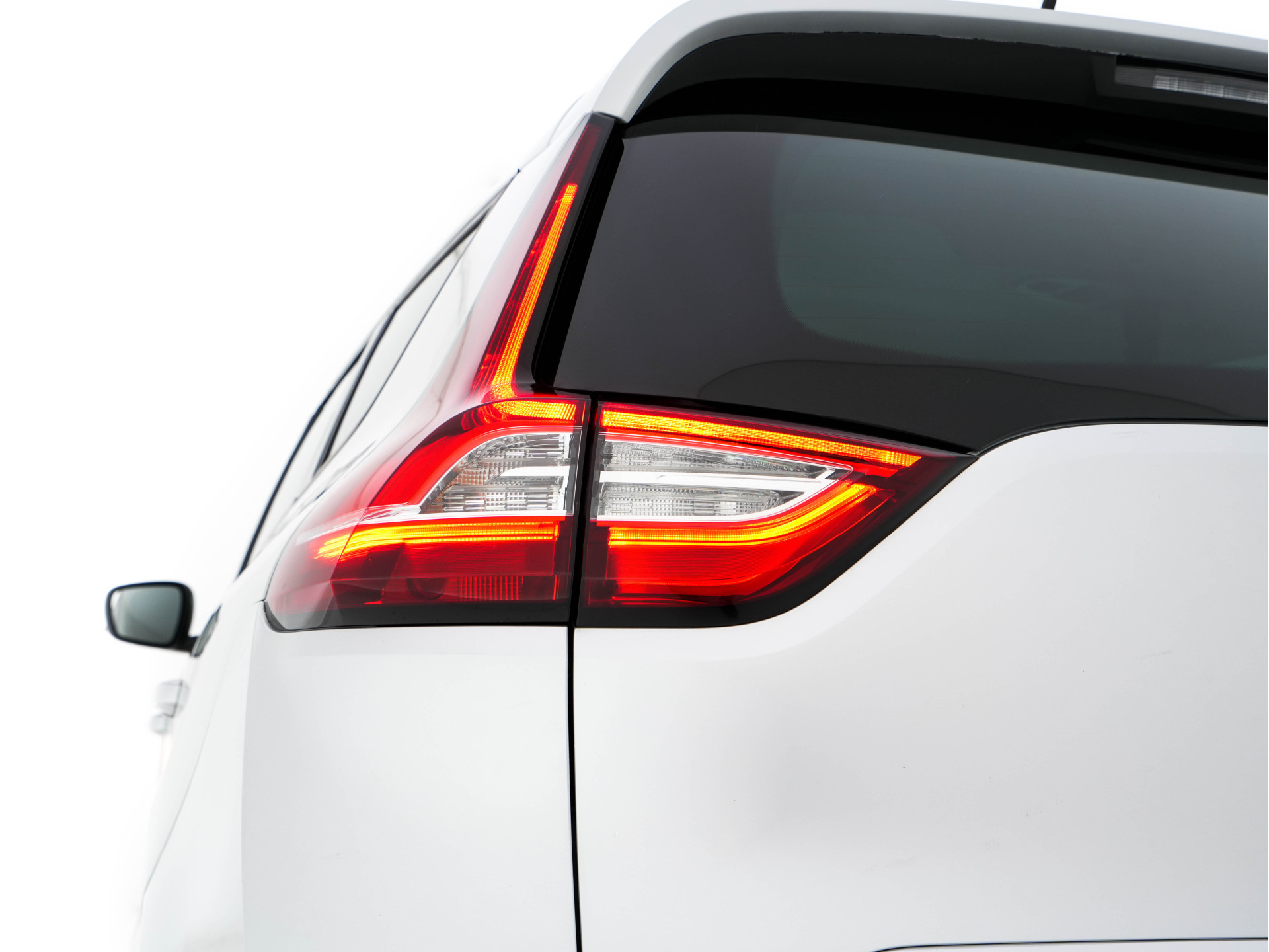 Renault Grand Scénic 1.3 TCe Business Zen [ 7-Pers. ] (INCL-BTW) *NAVI-FULLMAP | COMFORT-SEATS | DIGI-COCKPIT | ECC | PDC | CRUISE | PRIVACY-GLASS | DAB | CARPLAY*