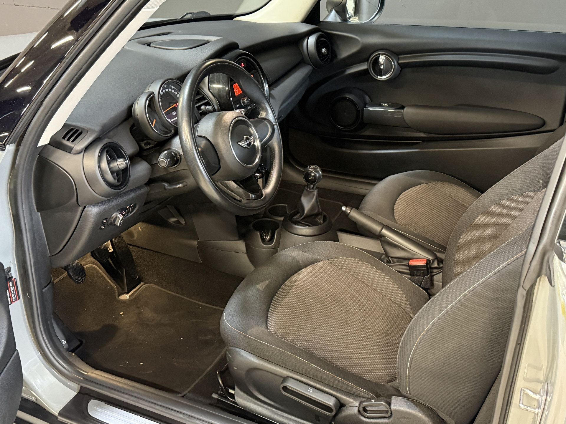 MINI Mini 1.2 One | Stoelverwarming | Airco | Bluetooth