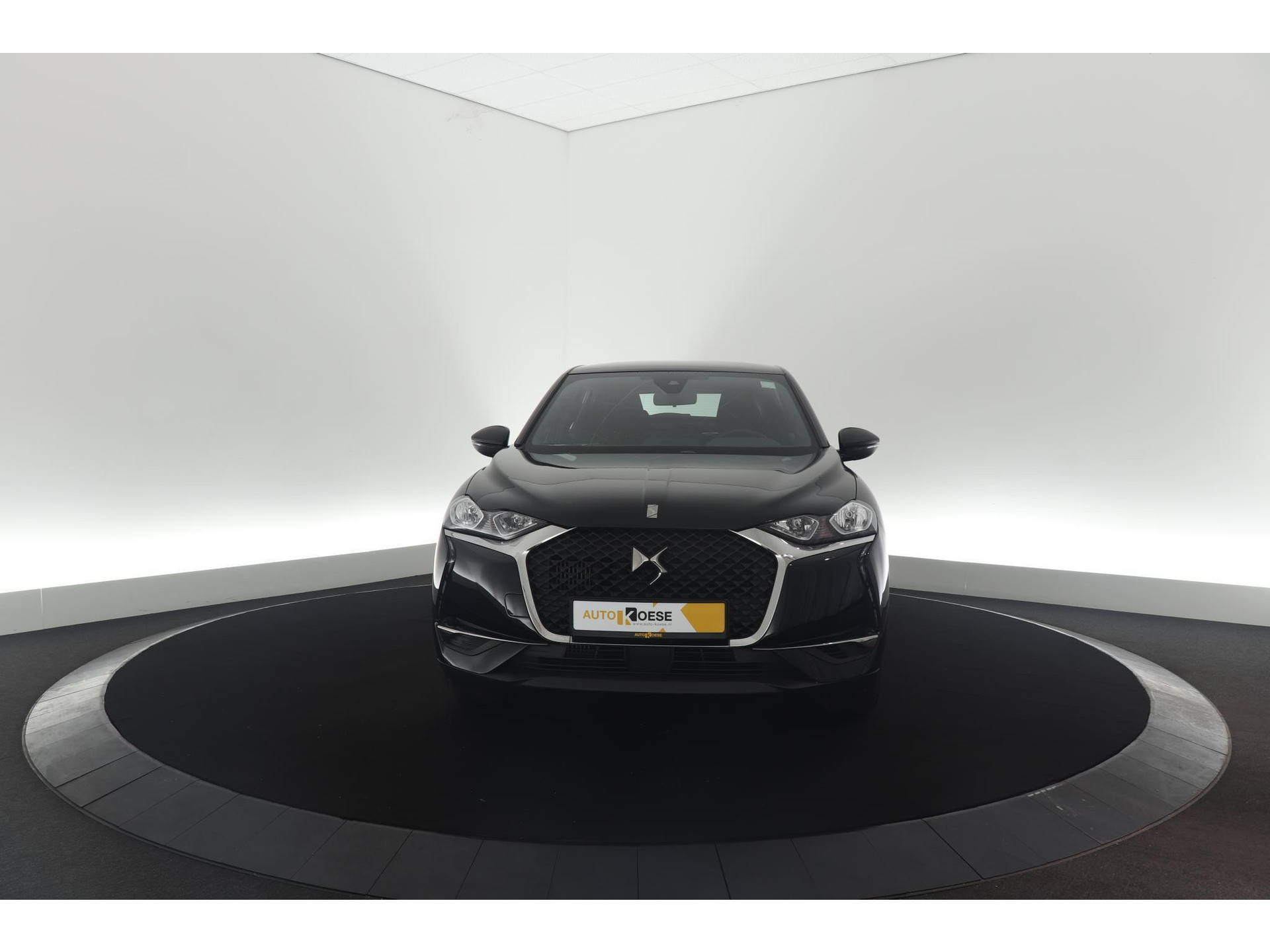 DS 3 Crossback PureTech 100 Montmartre | Parkeersensoren | Apple Carplay | Allseason Banden | Navigatie | Climate Control