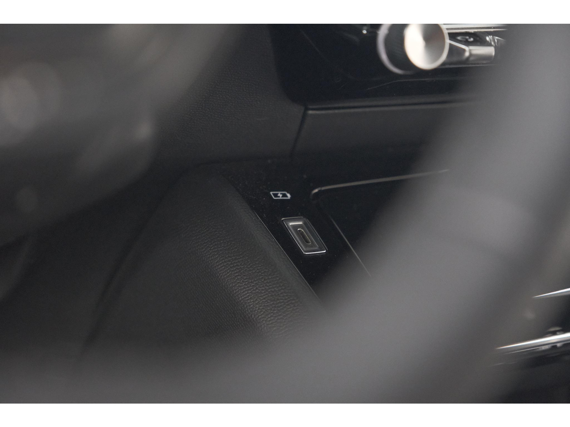 Peugeot 208 PureTech 100 Allure | Adaptieve Cruise Control | Camera | Apple Carplay