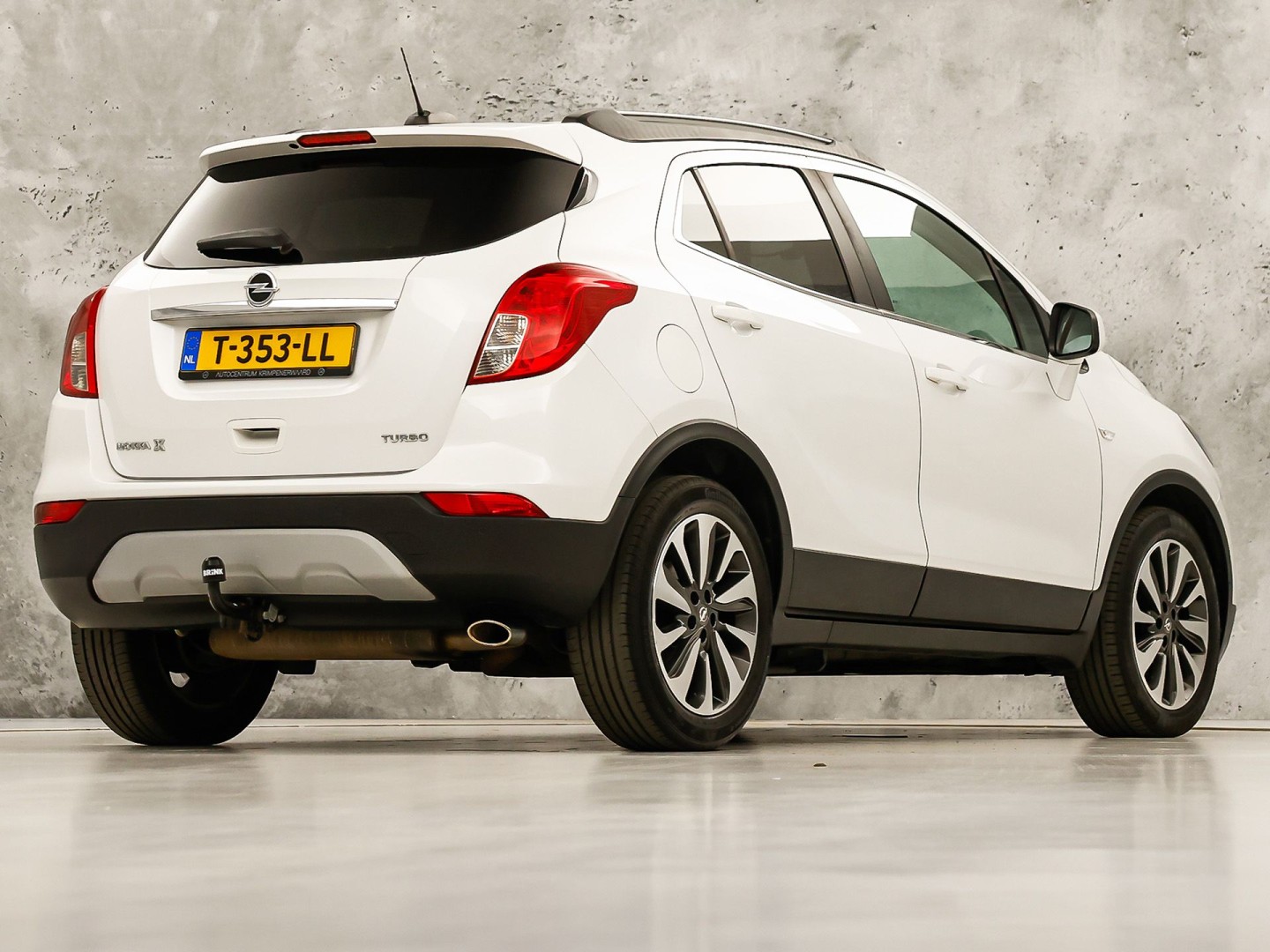 Opel Mokka X 1.4 Turbo Innovation Sport (GROOT NAVI, APPLE CARPLAY, STUUR/STOELVERWARMING, TREKHAAK, LEDER, CRUISE, LM VELGEN, NIEUWE APK)