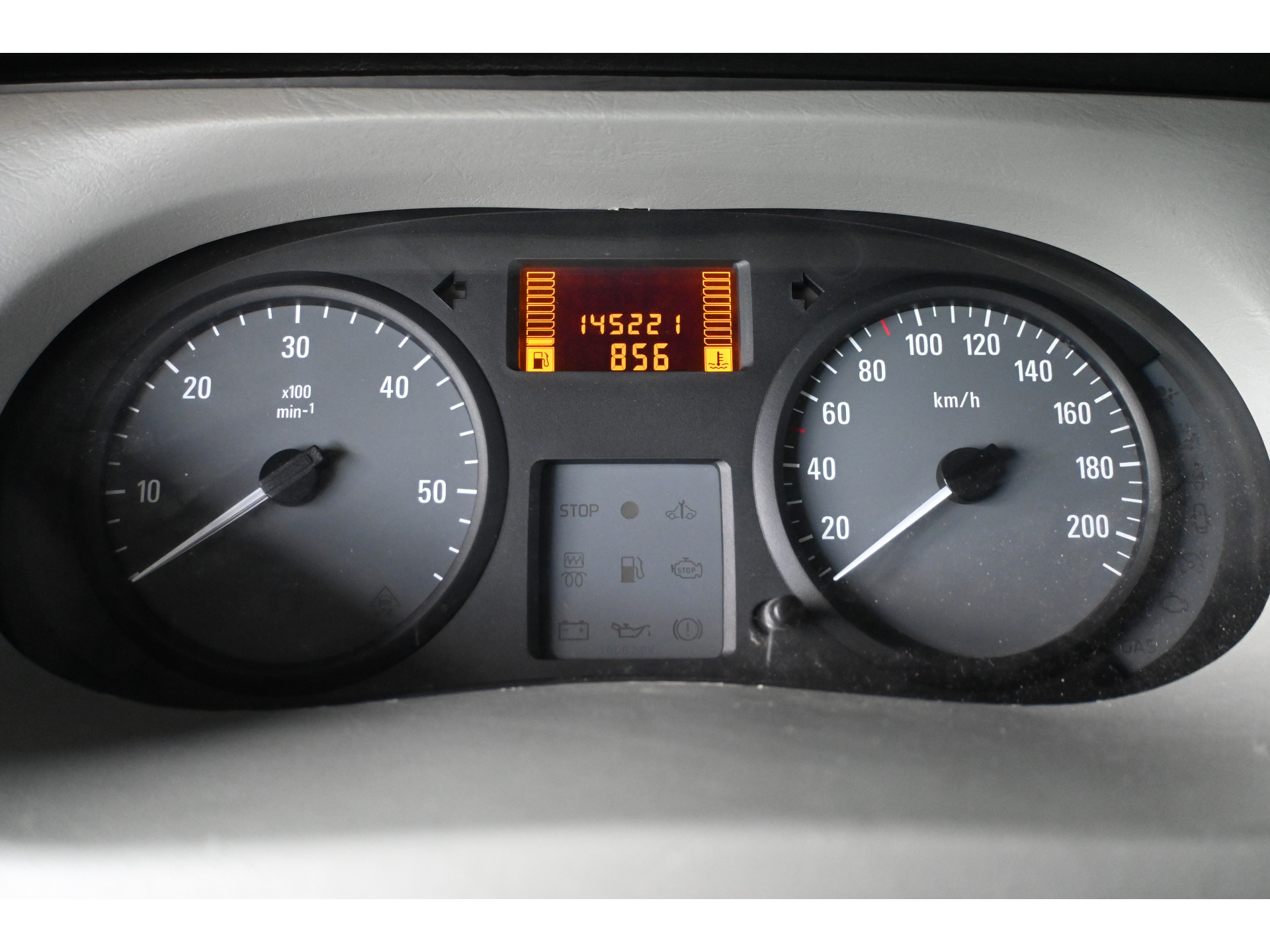 Opel Vivaro Combi 2.5 CDTI L1H1 Automaat 9 Persoons Airco Trekhaak Rijklaarprijs! Inruil Mogelijk!