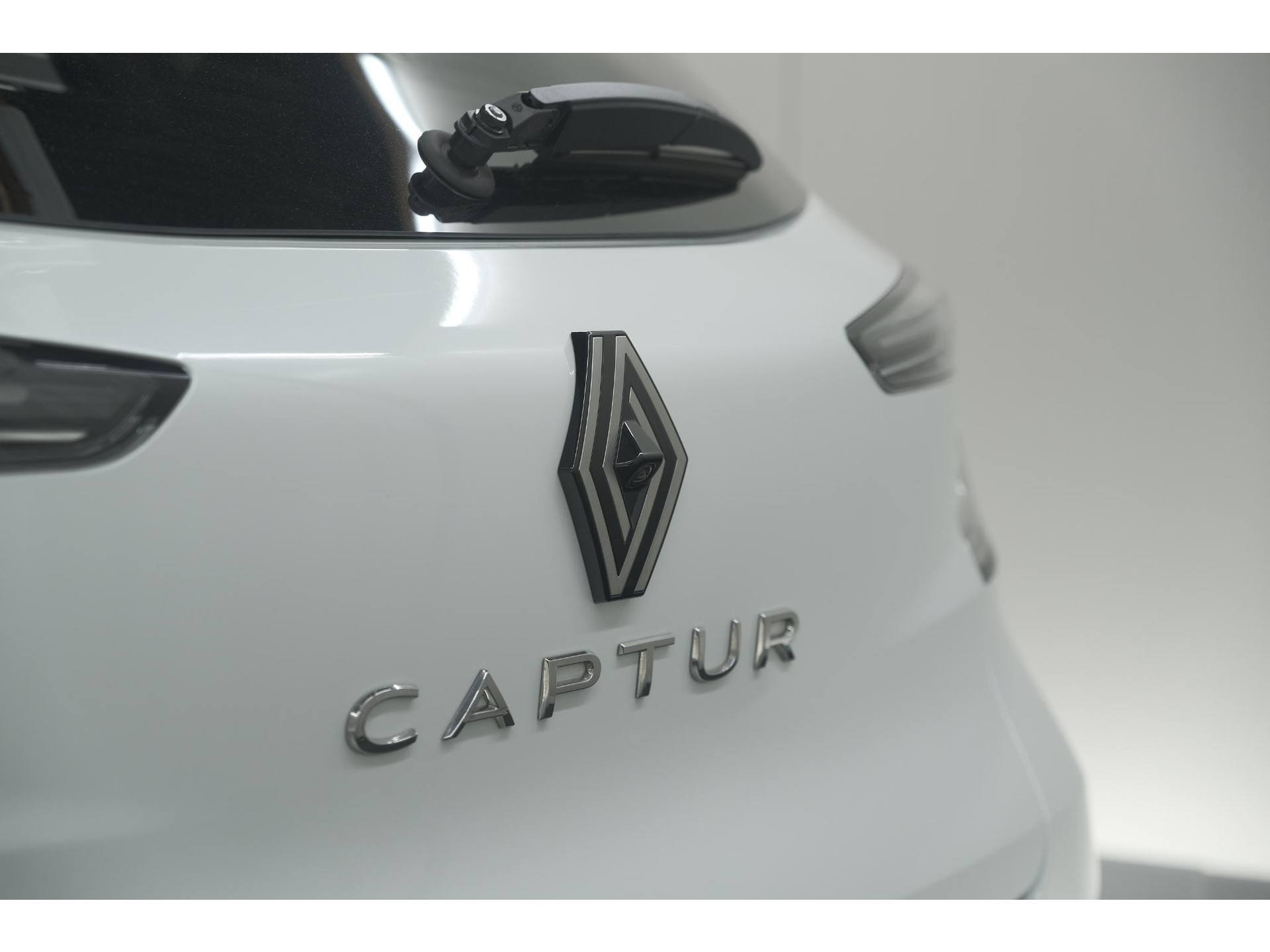 Renault Captur Mild Hybrid 160 EDC Techno | Camera | Navigatie | Apple Carplay | Pack Full Screen