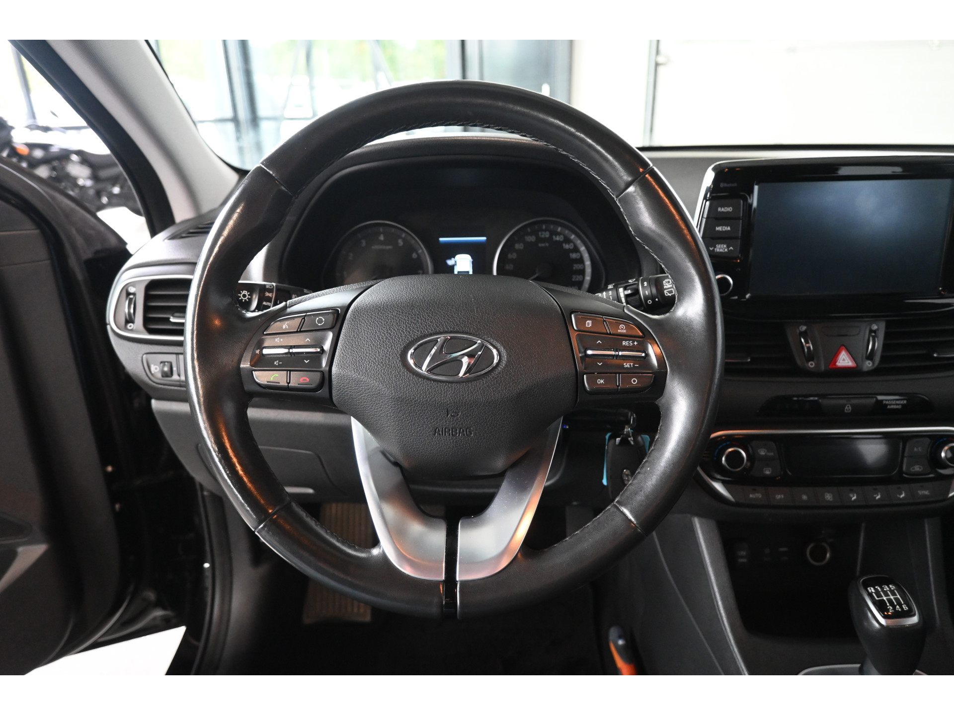 Hyundai i30 Wagon 1.4 T-GDI Comfort Clima Navigatie Camera Trekhaak Rijklaarprijs Inruil Mogelijk!