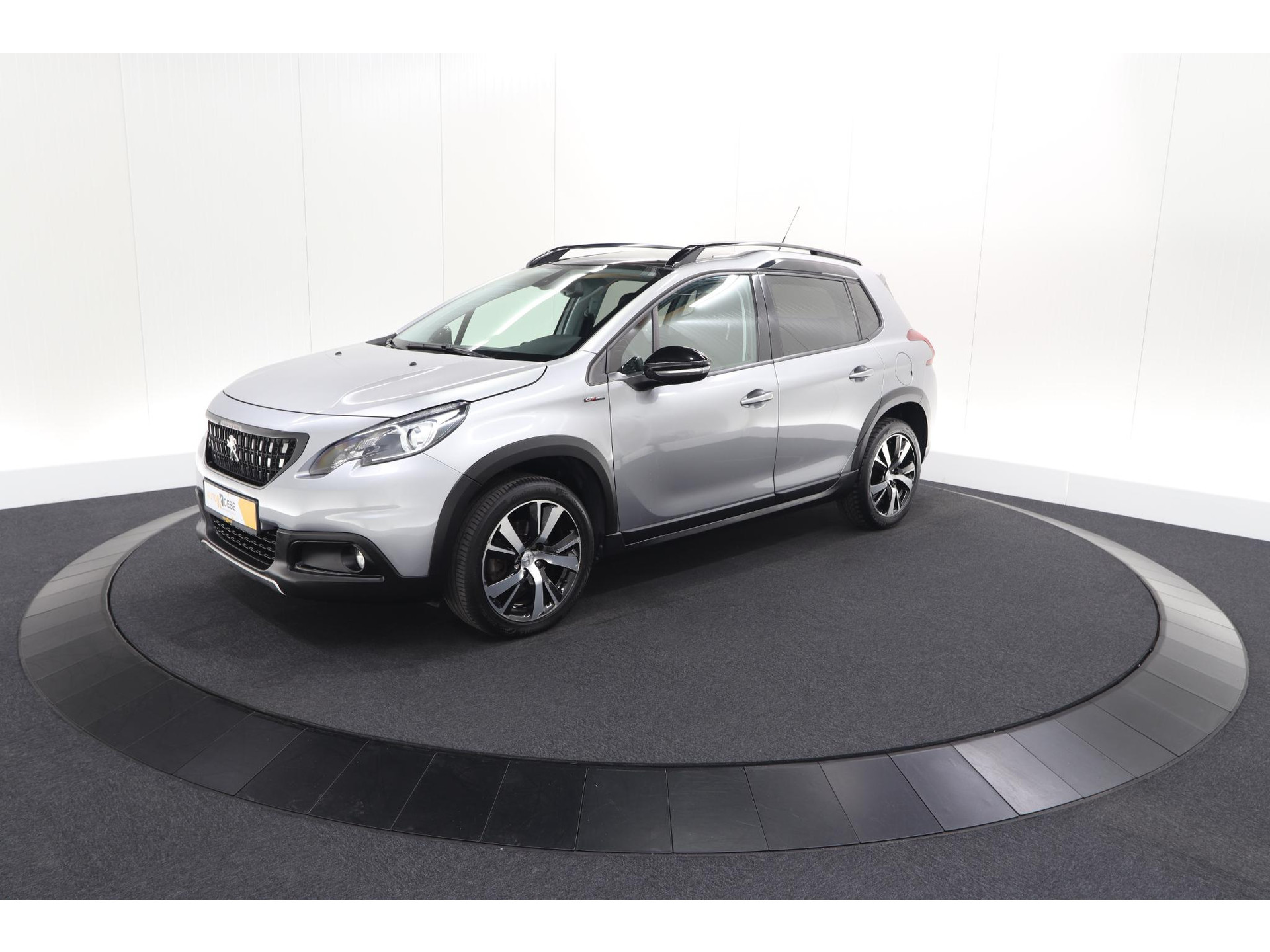 Peugeot 2008 PureTech 110 EAT6 GT-Line | Trekhaak | Panoramadak | Apple Carplay | Parkeersensoren