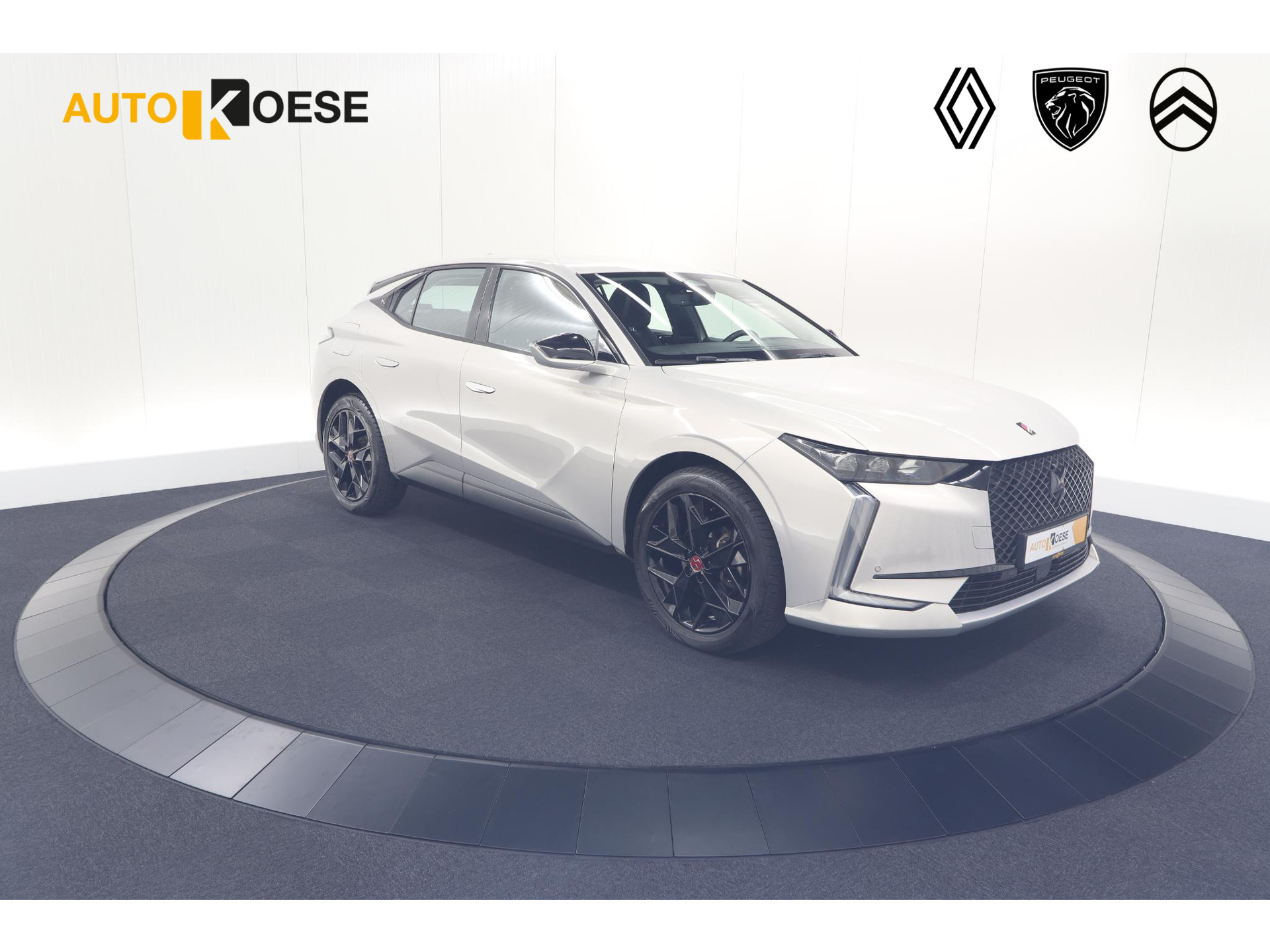 DS 4 PureTech 130 EAT8 Performance Line | Camera | Apple Carplay | Alcantara® bekleding | Parkeersensensoren