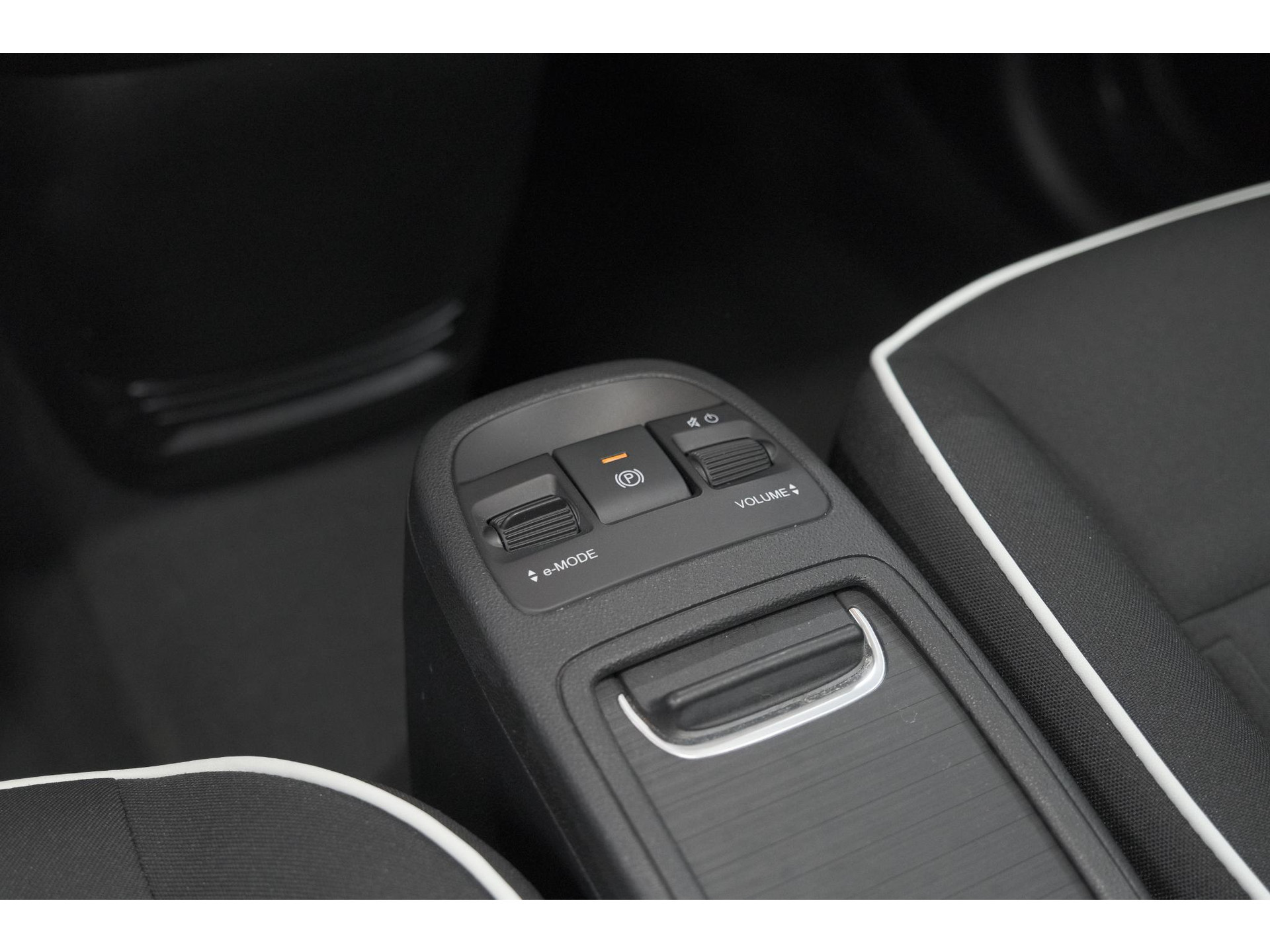 Fiat 500 C Icon 42 kWh | 97,3% SOH | Convenience Pack | Camera | Dodehoekdetectie | Stoelverwarming