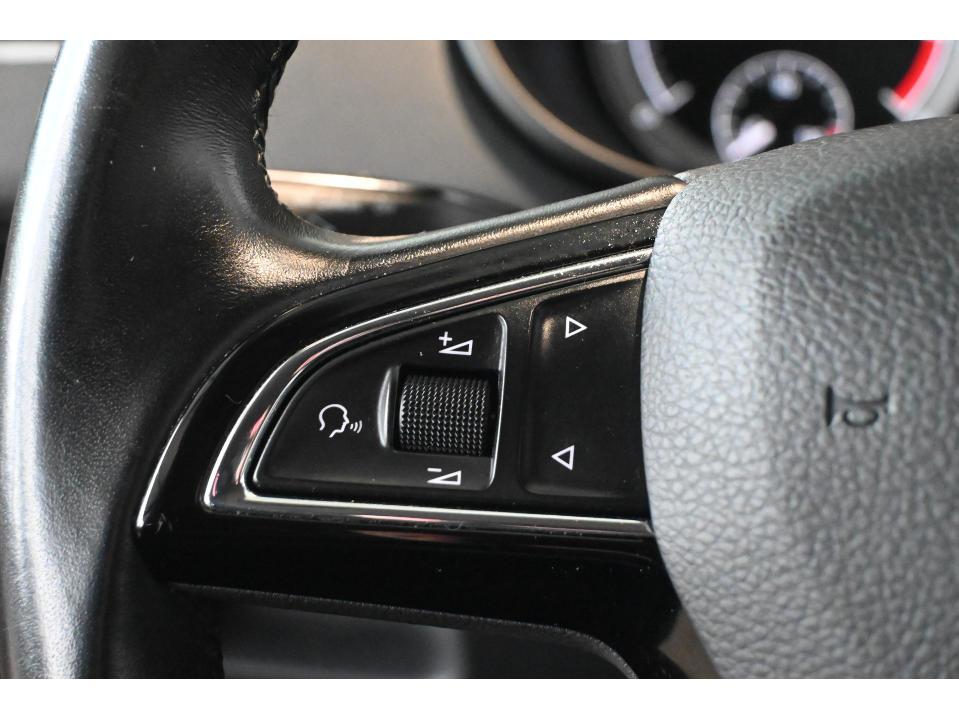 ŠKODA Octavia 1.0 TSI Greentech Style Business Automaat Navigatie Carplay Stoelverwarming Inruil Mogelijk!