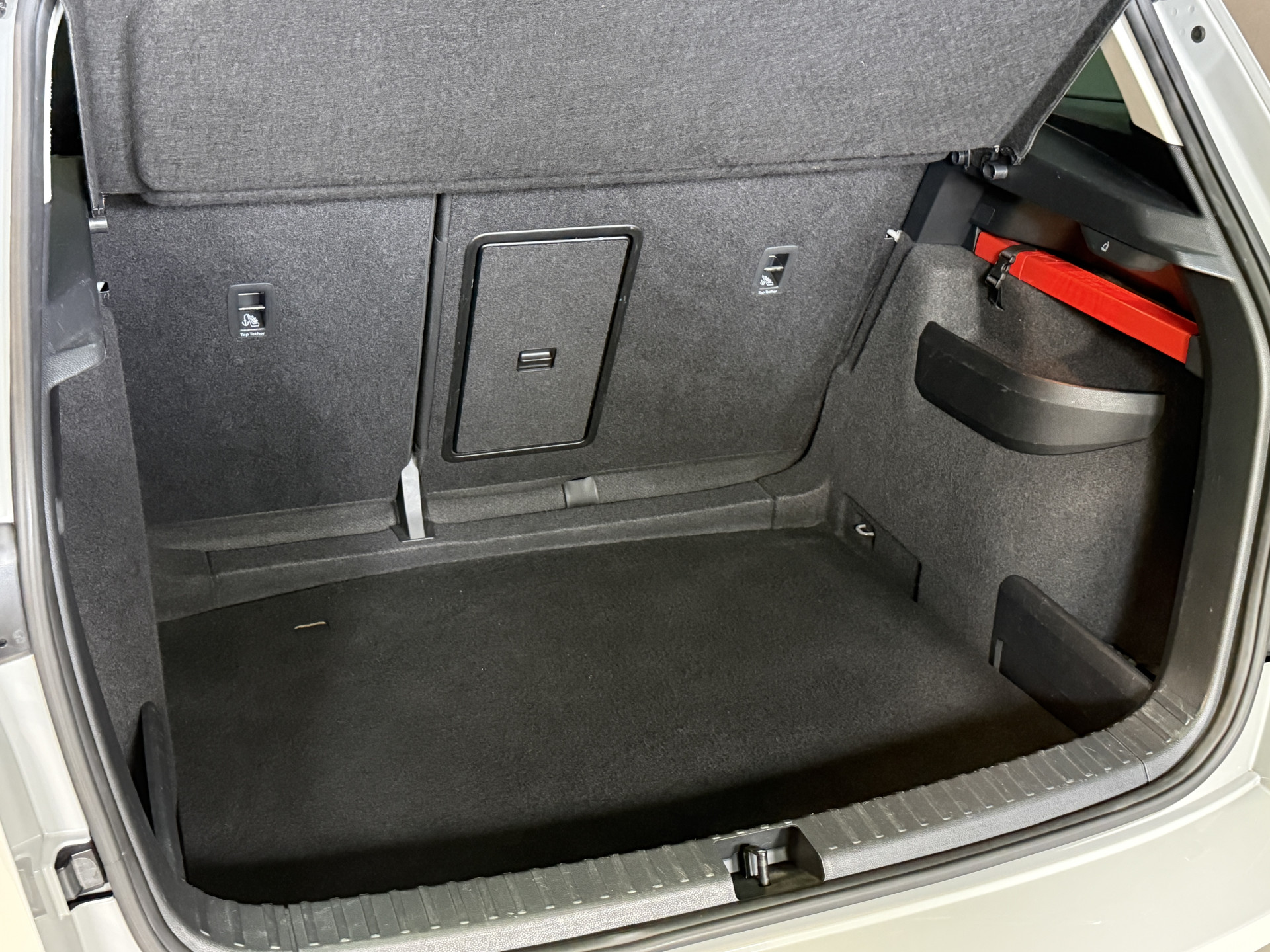 ŠKODA Karoq 1.5 TSI ACT Business Edition Plus | Panoramadak | Camera | Adaptive cruise | Stoelverwarming | Full LED | NL auto | Dealer onderhouden
