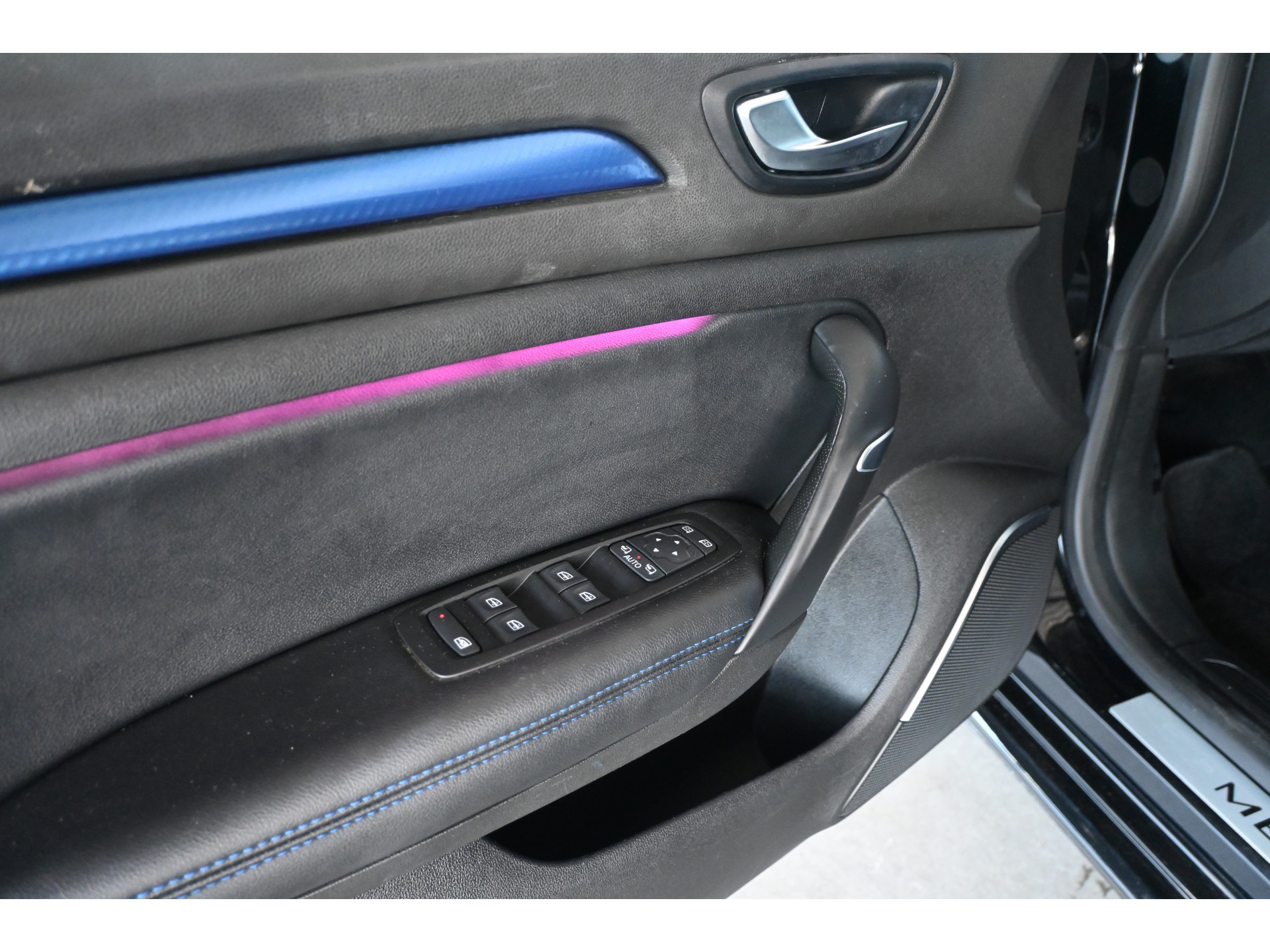 Renault Mégane Estate 1.2 TCe Automaat GT-Line Clima Cruise Led Camera Navigatie Stoelverwarming Inruil Mogelijk!