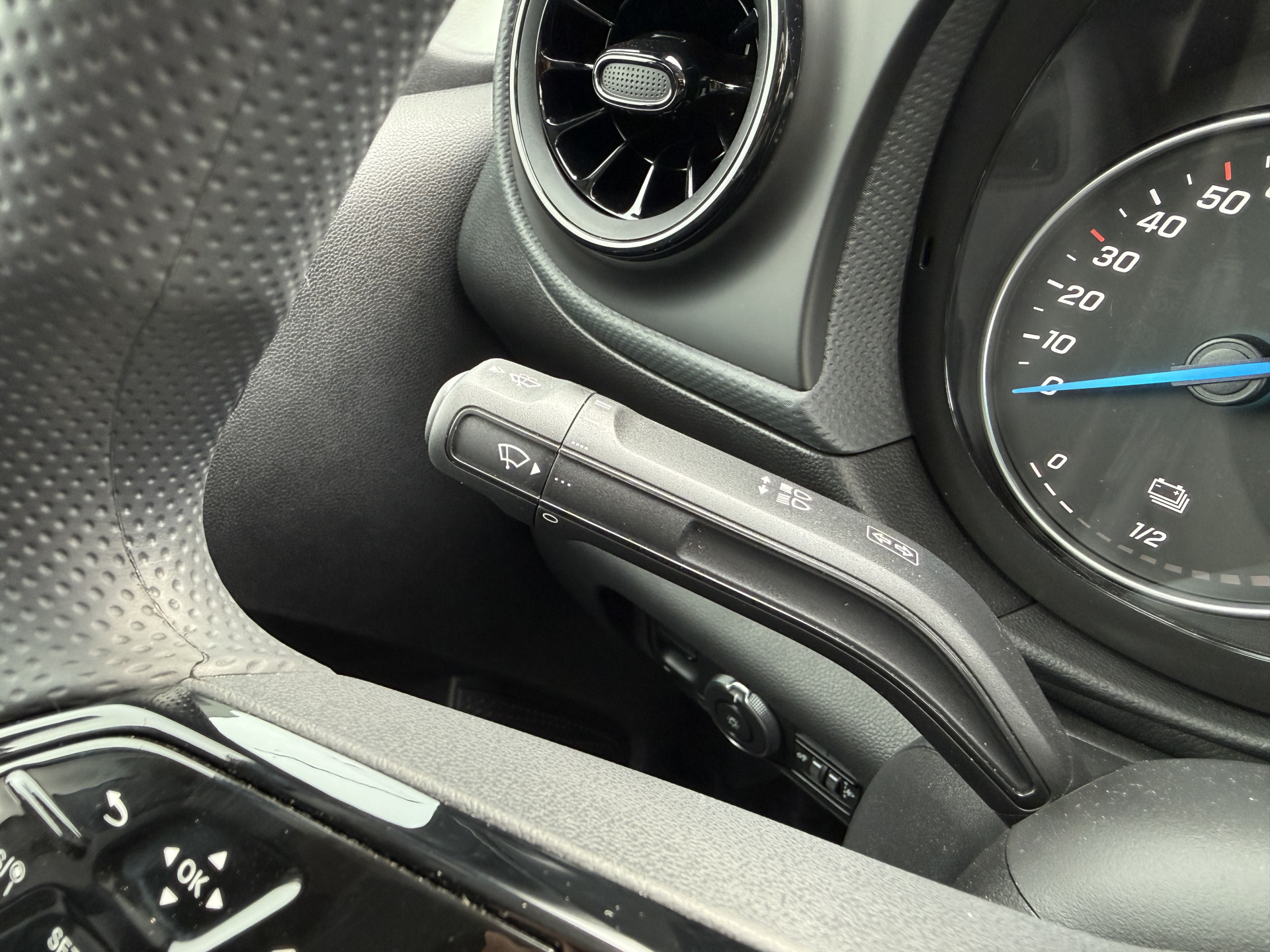 Mercedes-Benz eCitan Pro 51kWh 122PK Nieuw! L1 Elektrisch 300km WLTP 75KW Snelladen Climate Control THERMOTRONIC Cruise Control Carplay Camera Parkeersensoren Achter
