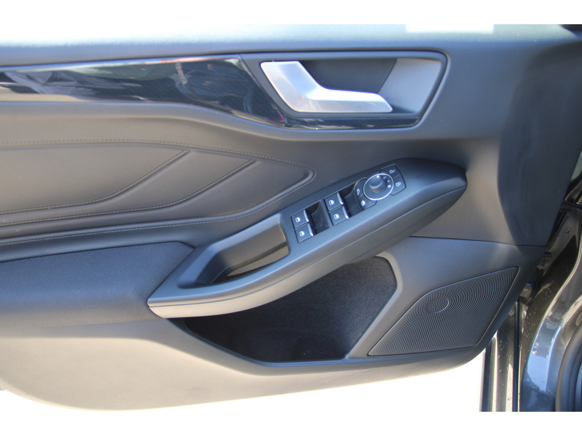 Ford Focus Wagon 1.0 EcoBoost 155 PK AUT. Hybrid ST Line X TREKHAAK AFNEEMBAAR | WINTERPACK | HEAD-UP