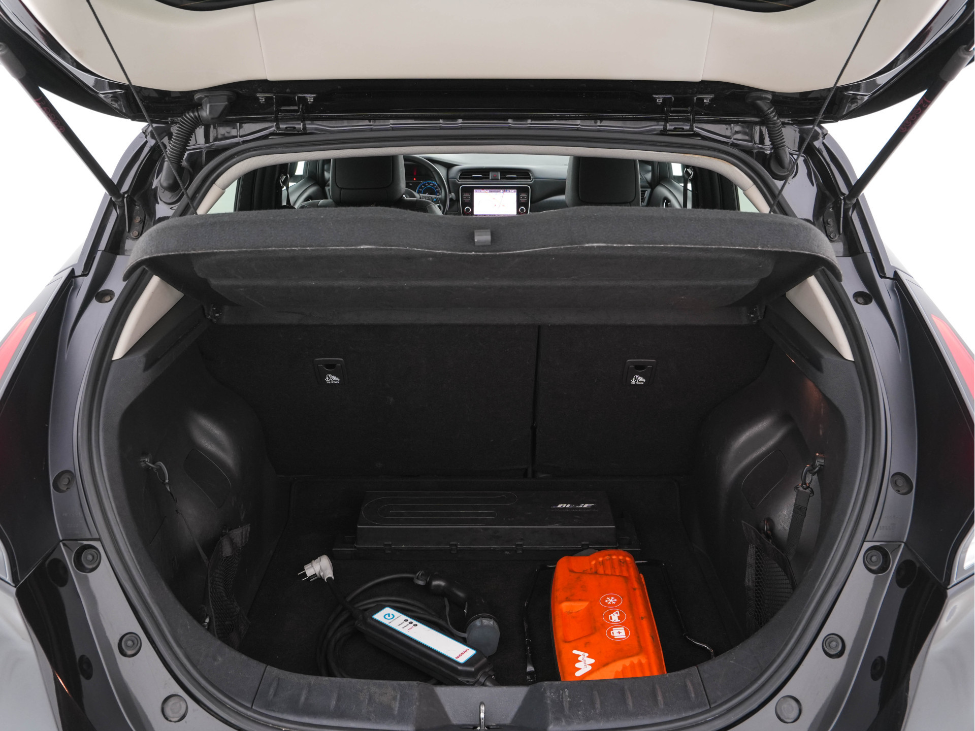 Nissan LEAF Tekna 40 kWh (SOH-83%) (INCL-BTW) *Aut.*LEATHER | FULL-LED | BOSE-AUDIO | TOPVIEW | DAB | KEYLESS | NAVI-FULLMAP | DAB | HEATED-COMFORTSEATS | PRIVACY-GLASS | ADAPTIVE-CRUISE | 17''ALU*