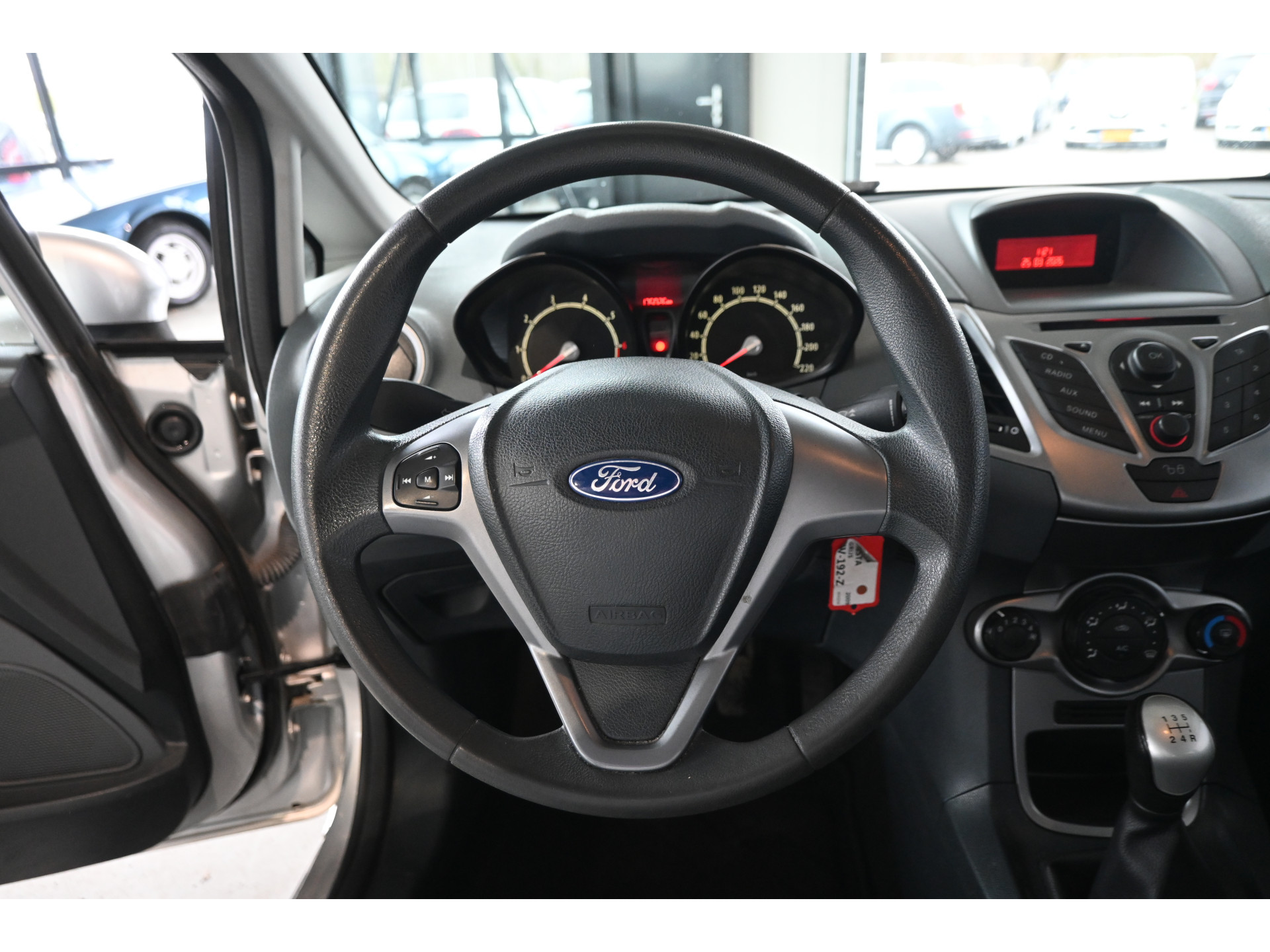Ford Fiesta 1.25 Trend Airco Lichtmetaal Stuurbekrachtiging Lichtmetaal Inruil Mogelijk!