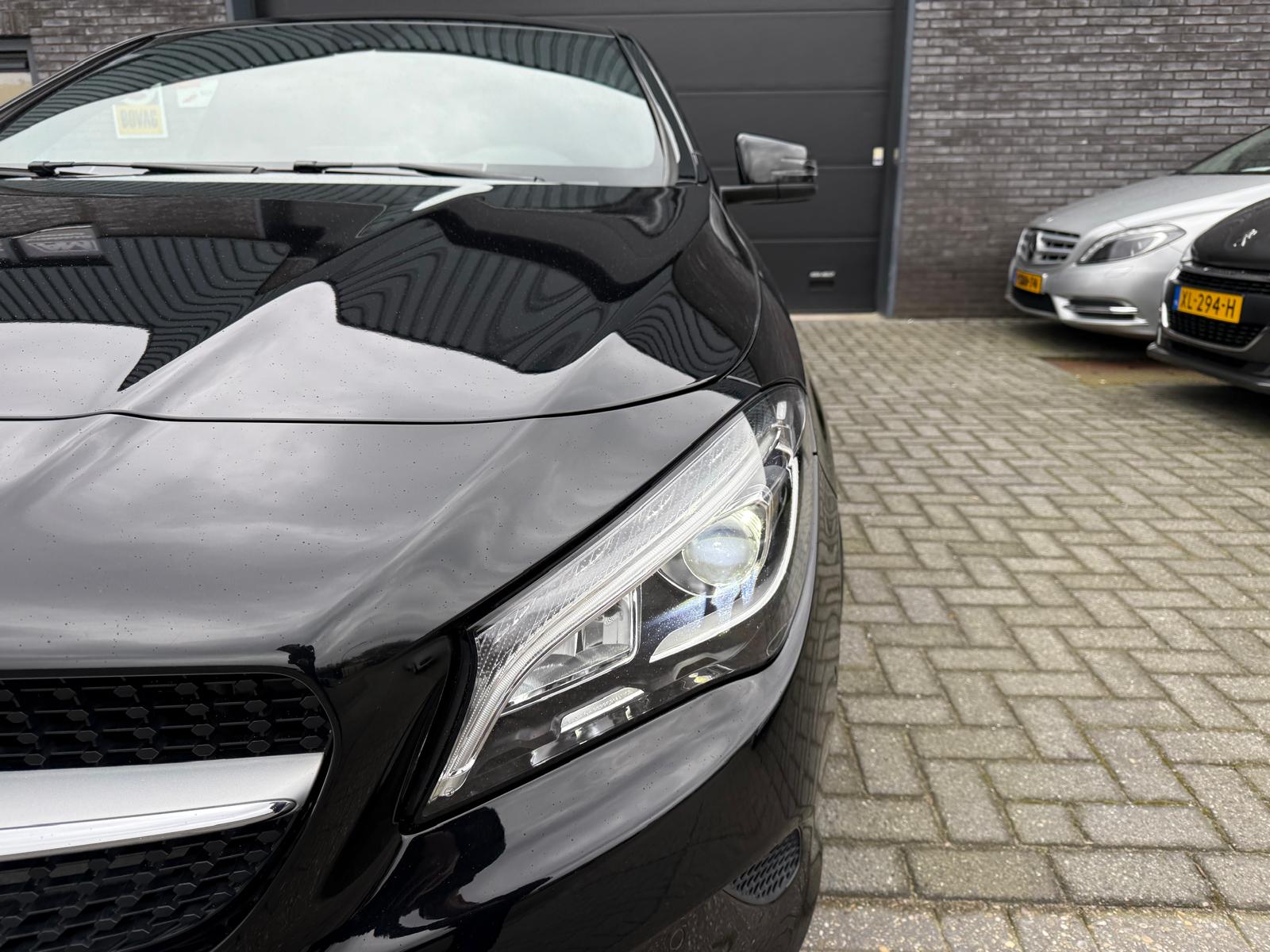 Mercedes-Benz CLA-klasse Shooting Brake 180 d Business Solution | 1E EIGENAAR | 3/6/12MND GARANTIE | AUTOMAAT | AIRCO | CRUISE | NAVI | LMV | LED | TREKHAAK |
