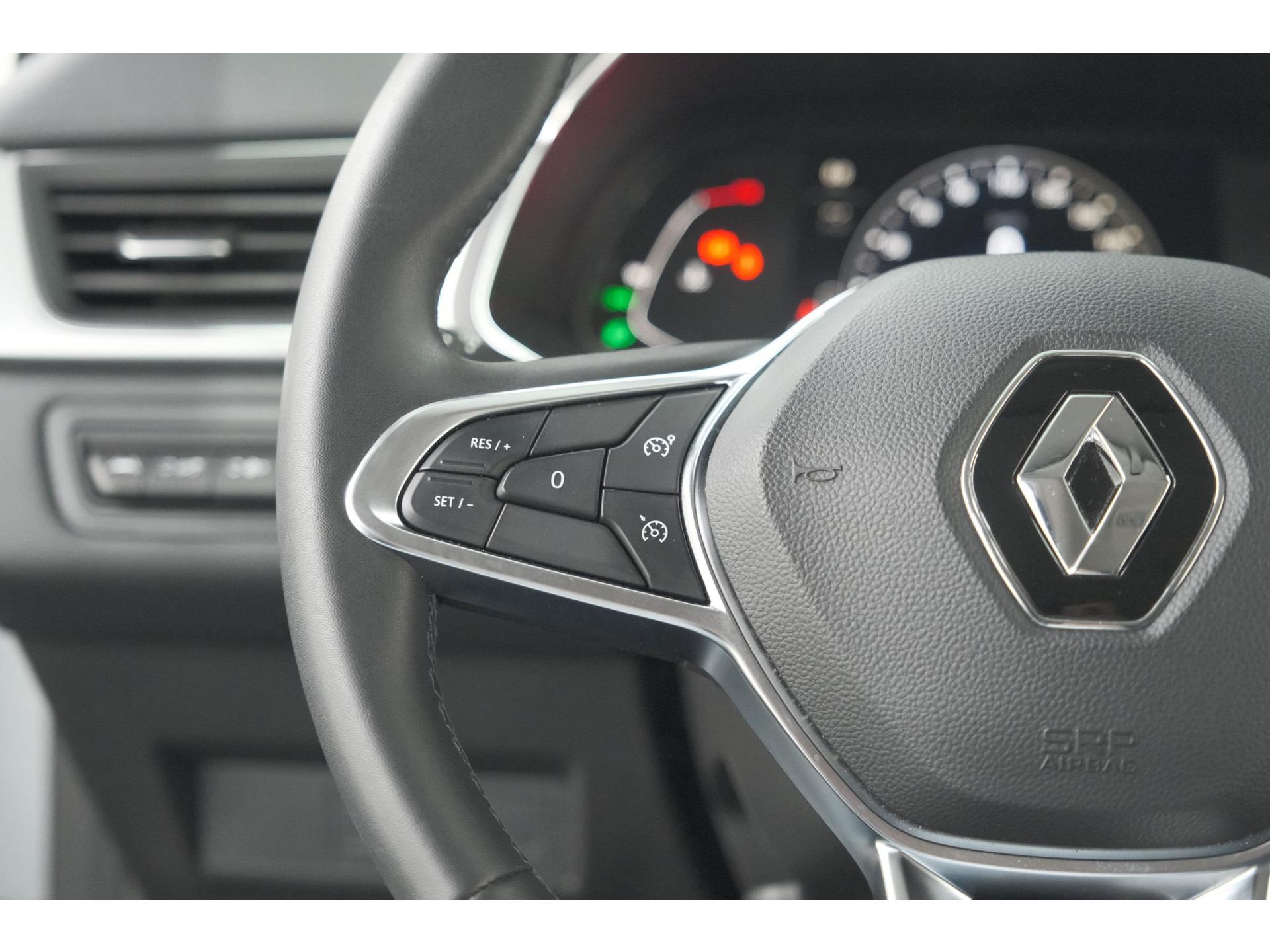 Renault Captur TCe 90 Intens | Trekhaak | Camera | Navigatie | Parkeersensoren | Apple Carplay