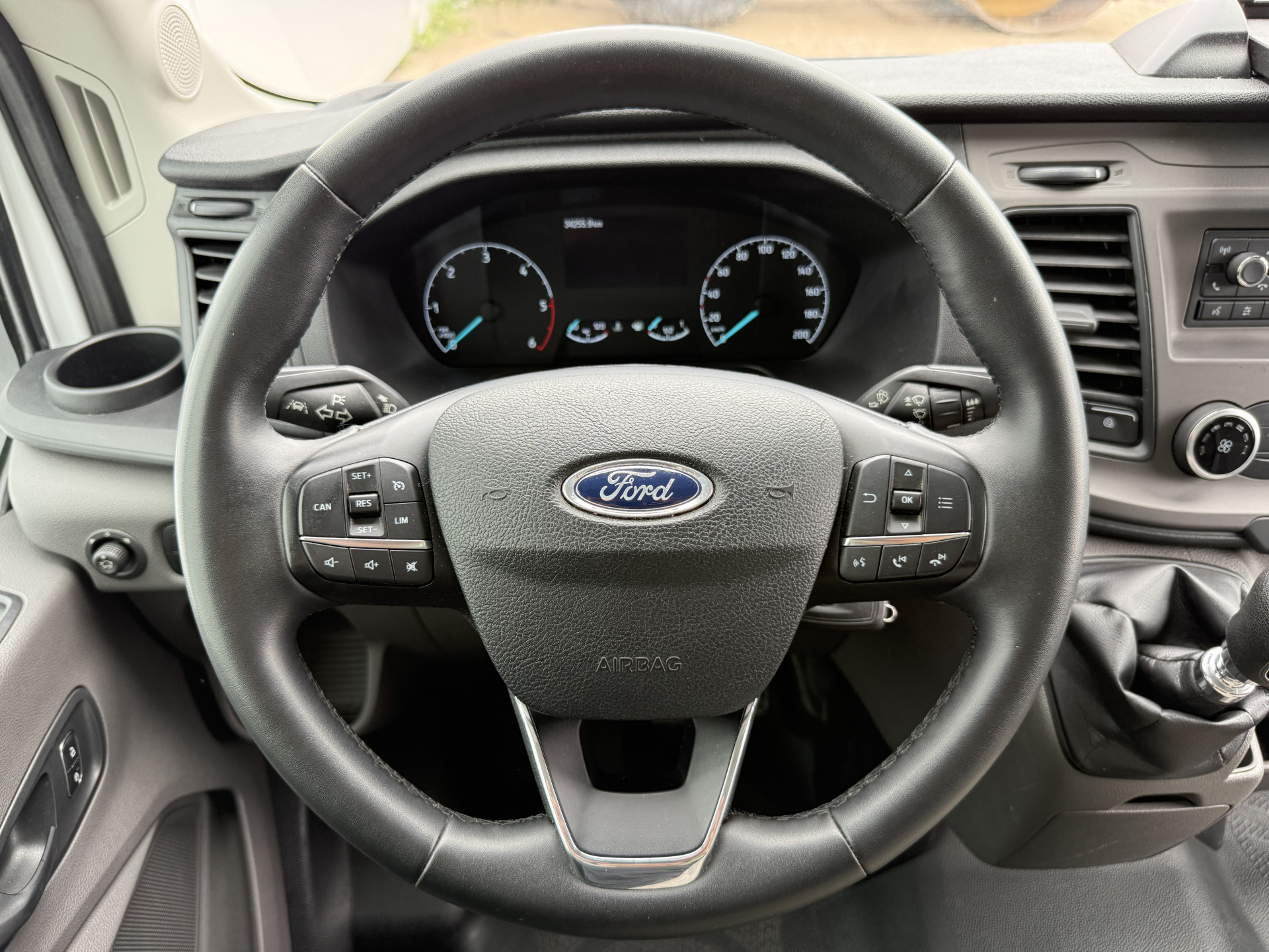 Ford Transit 2.0 TDCI 130PK Laadklep Airco Bakwagen Cruise Control Lane Assist Koffer Meubelbak