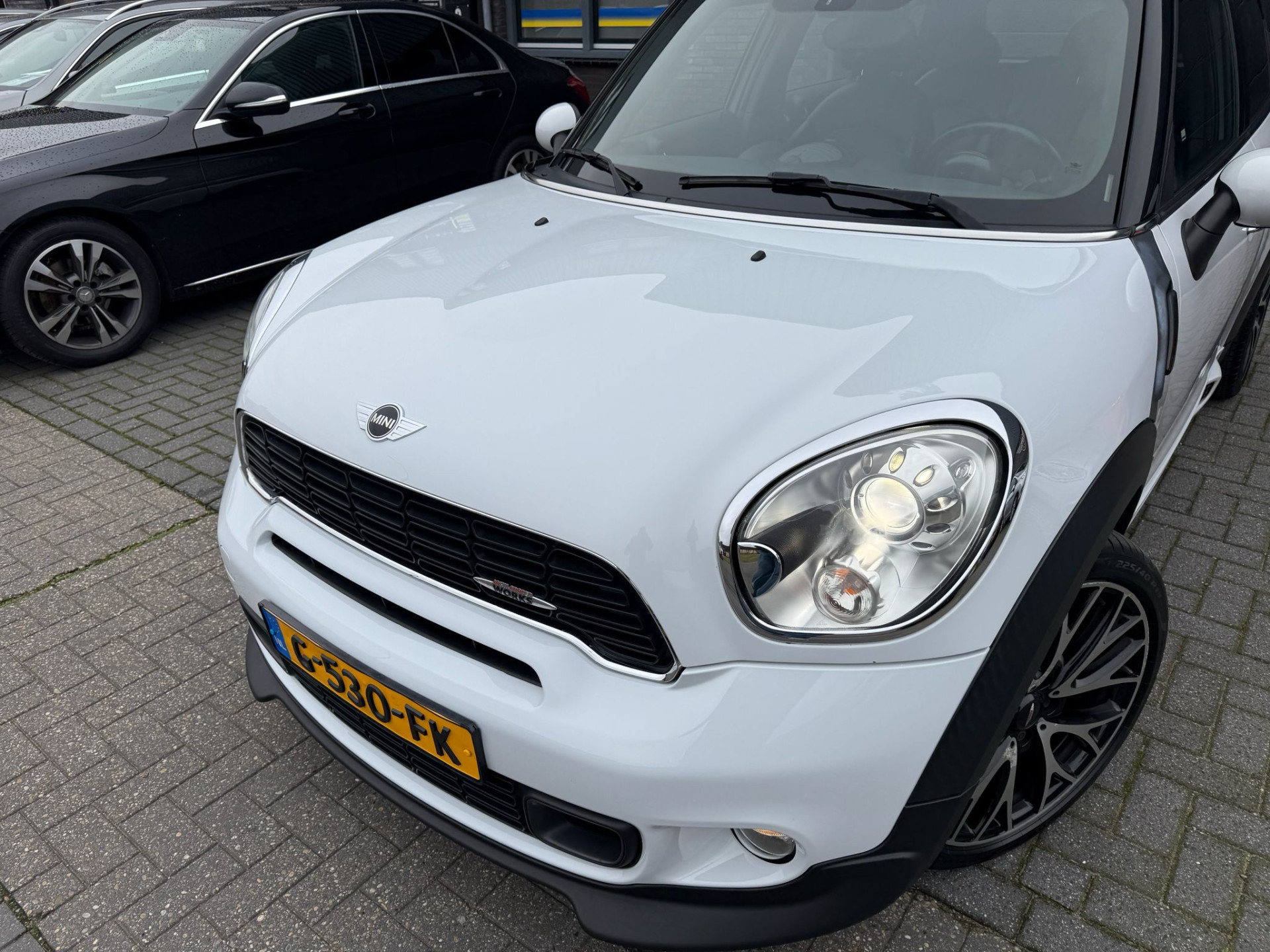 MINI Mini 1.6 John Cooper Works | 1E EIGENAAR | 3/6/12MND GARANTIE | AUTOMAAT | JOHN WORKS | XENON | CRUISE | NAVI |